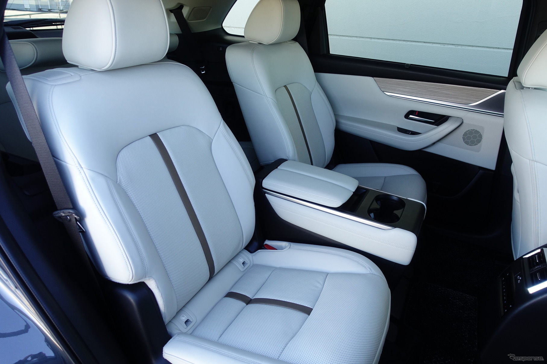マツダ CX-80 XDハイブリッド エクスクルーシブモダン