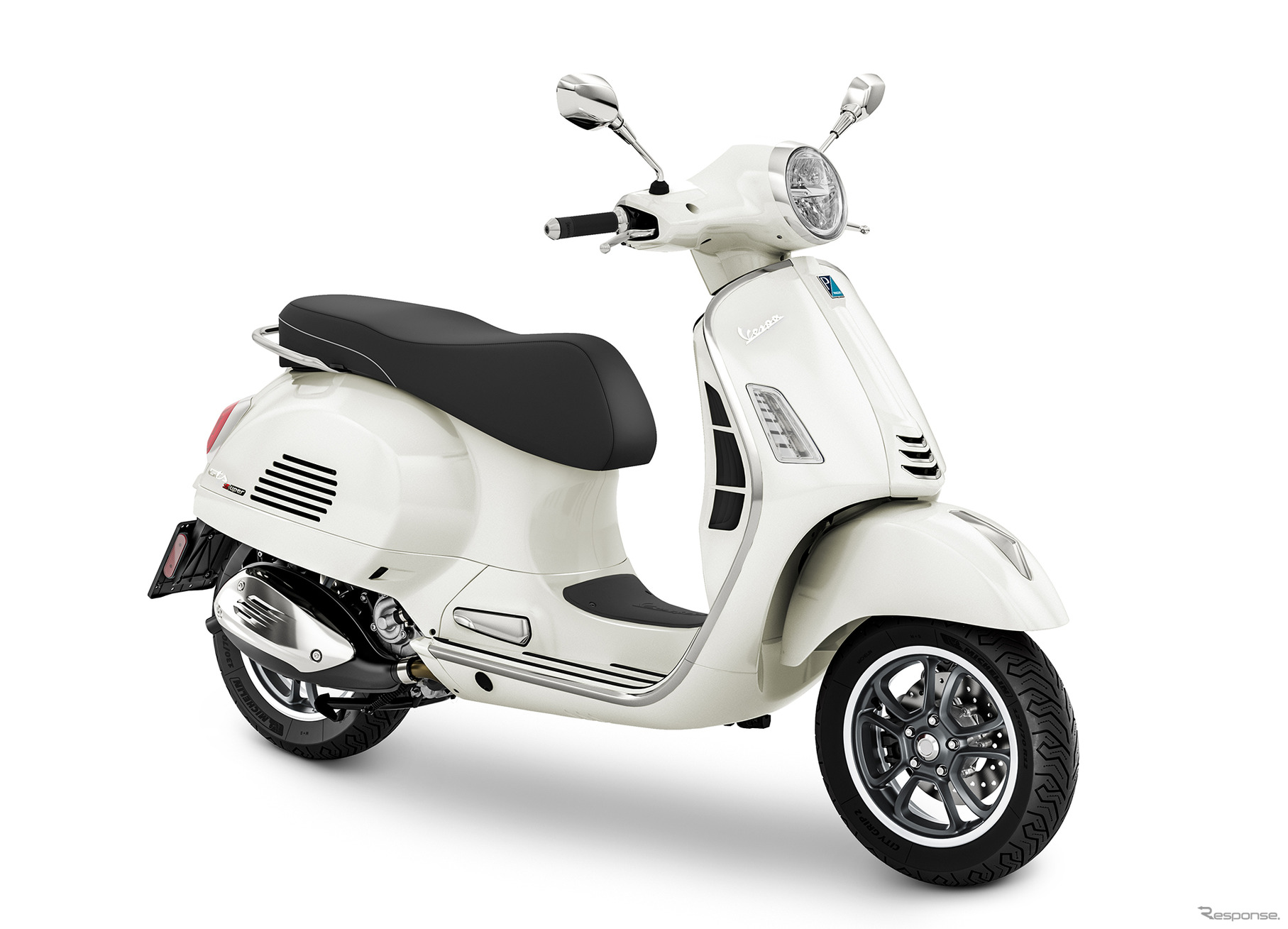 ベスパ GTS 300 Super（イノチェンテホワイト）