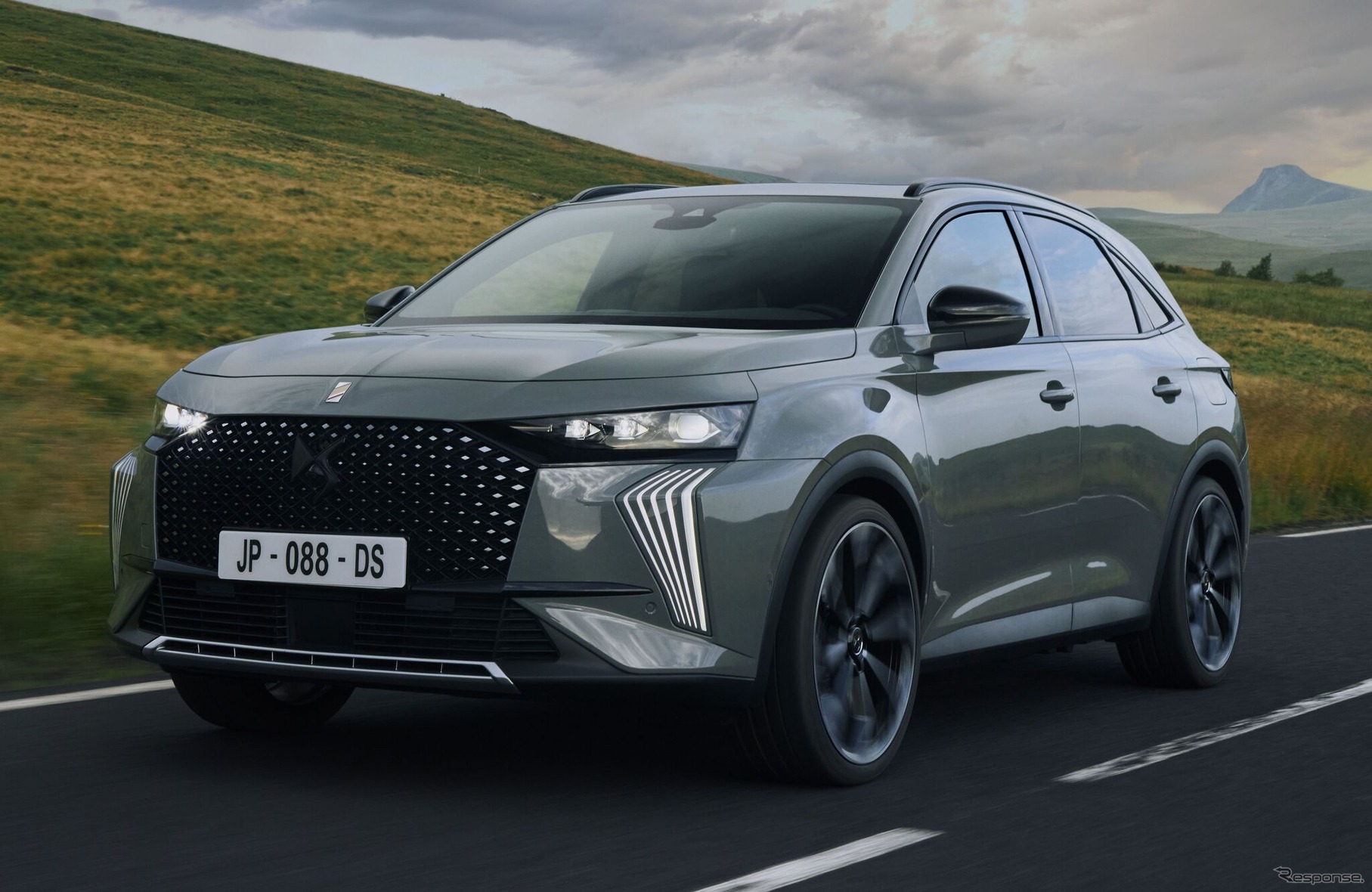 DS 7（欧州仕様）