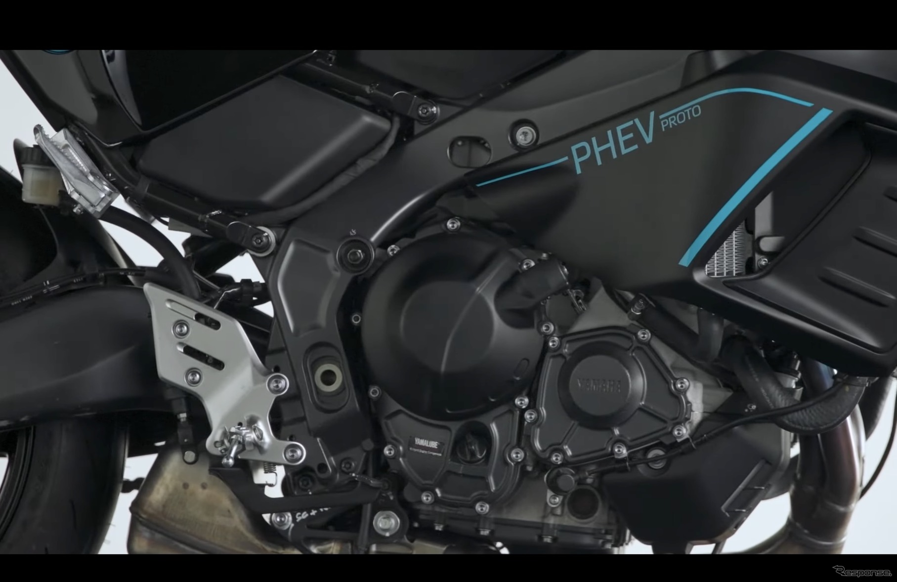 電動技術への新たな挑戦（2）として公開されたヤマハの大型バイク向けプラグインハイブリッド技術