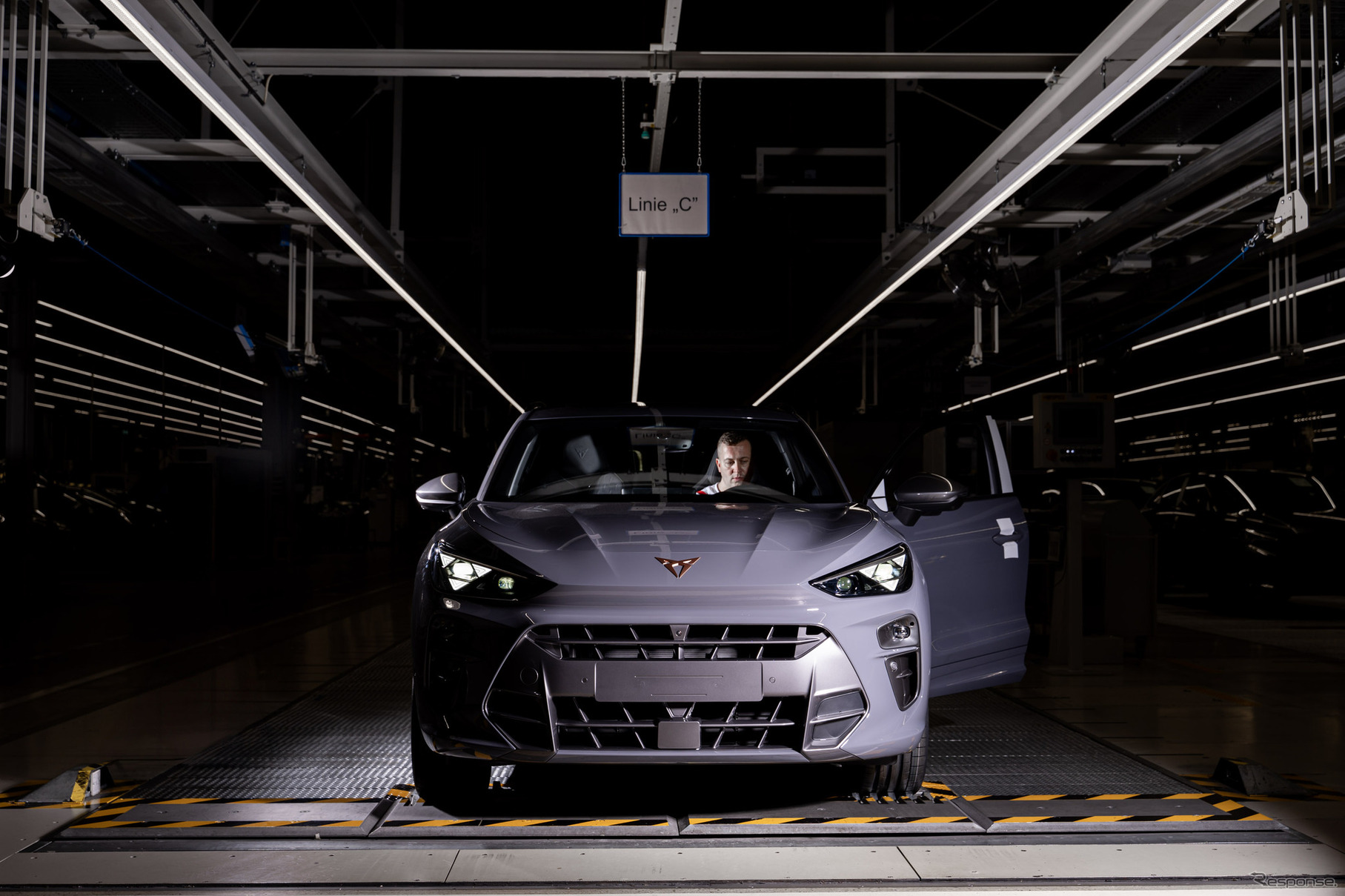 アウディのハンガリー工場で生産が開始されたセアト「クプラ」の新型SUV『テラマール』