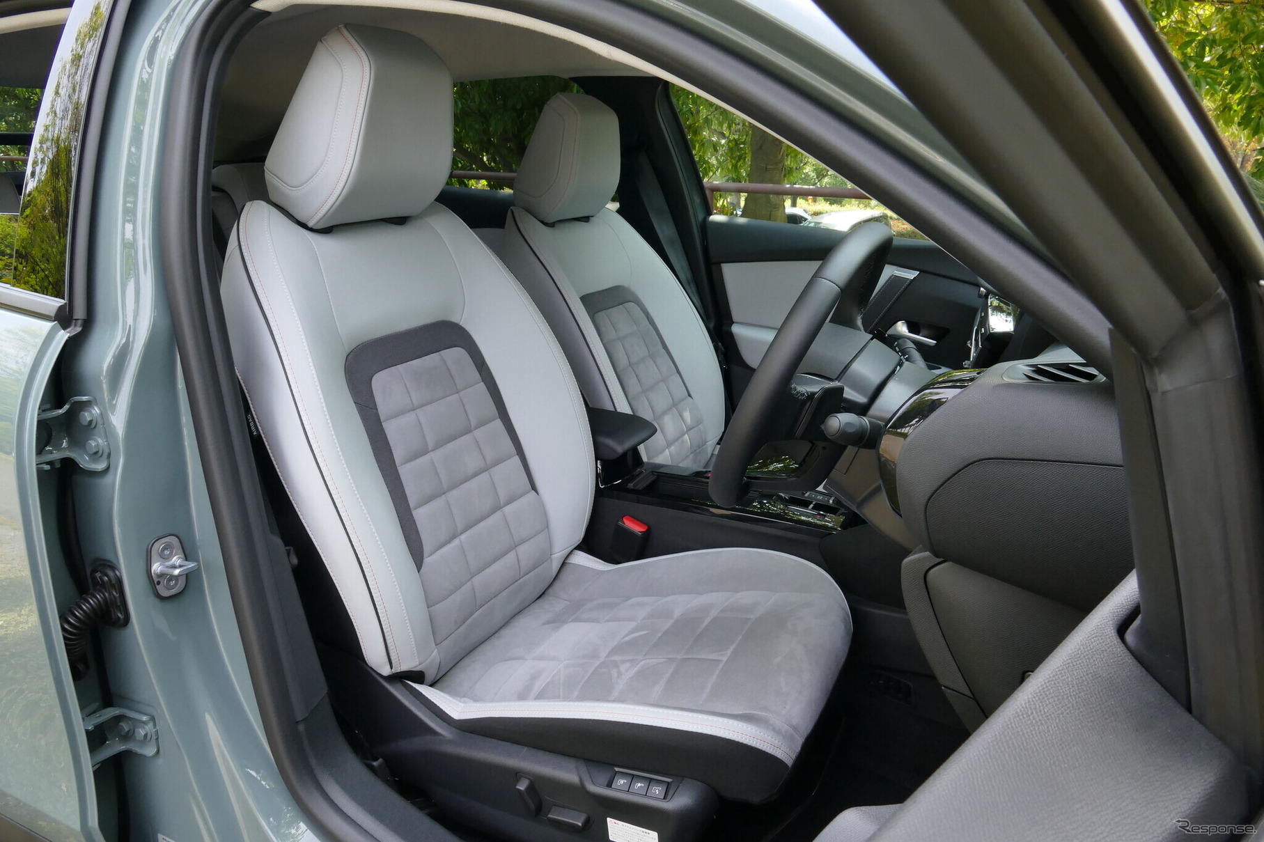 シトロエン C4 MAX Hybrid