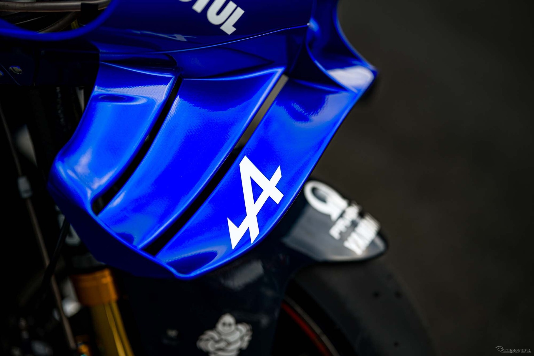 プリマ・プラマック・ヤマハMotoGPが主要パートナーのアルピーヌの誕生70周年記念カラーリング発表