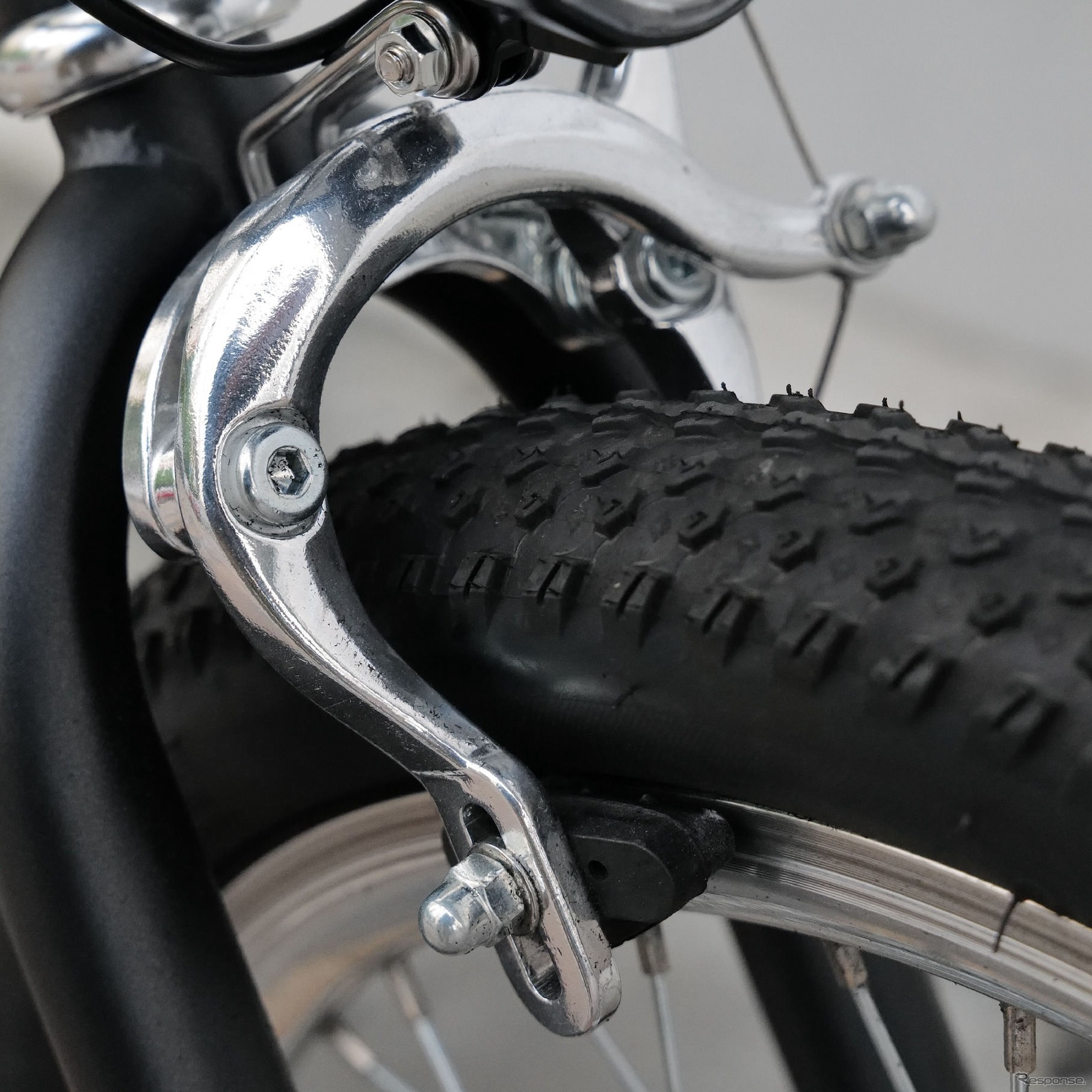 e-bikeブランドWO（ダブルオー）の新型電動アシスト自転車『GLISSE』