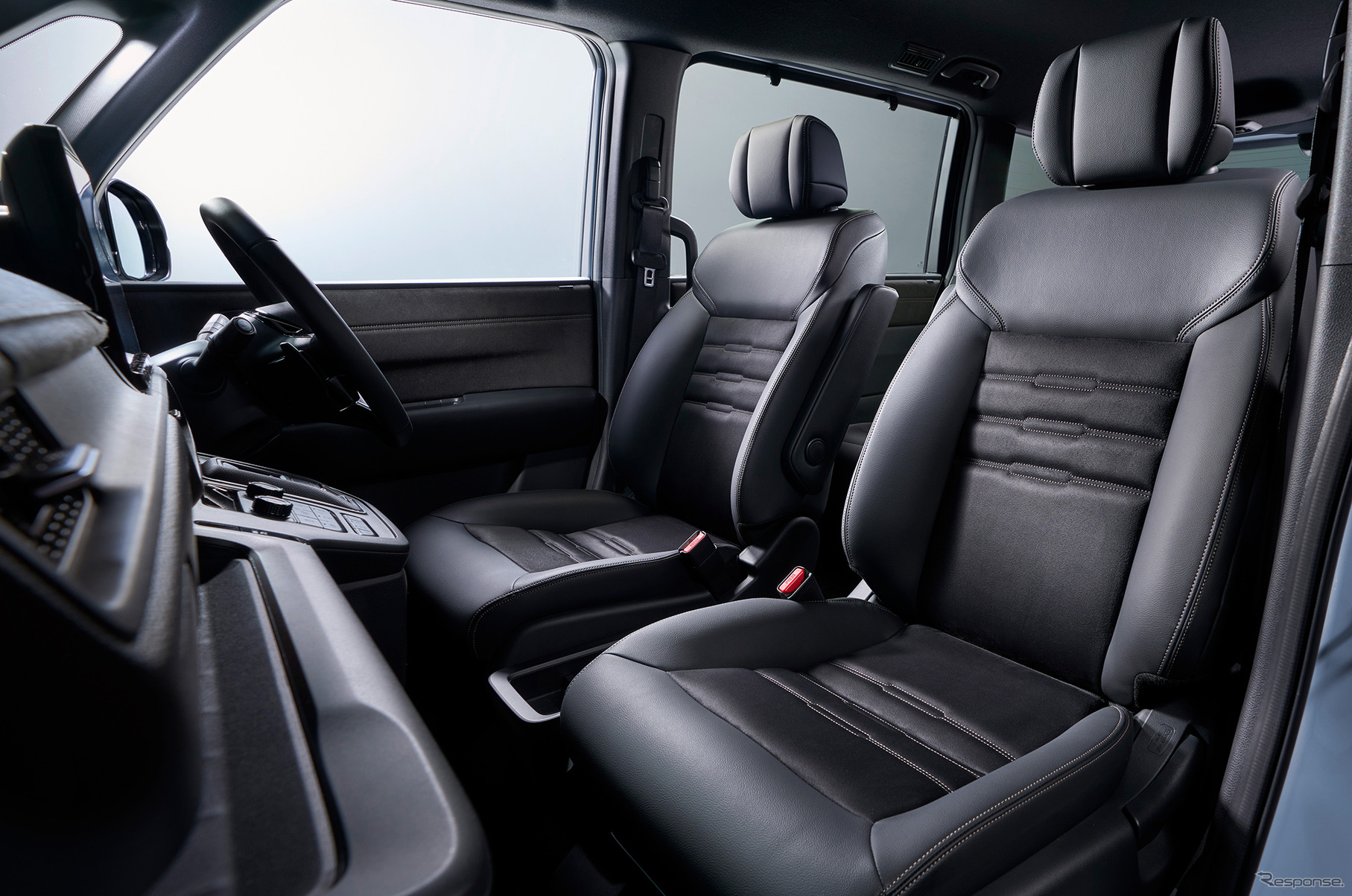 ホンダ ステップワゴン e:HEV SPADA PREMIUM LINE BLACK EDITION