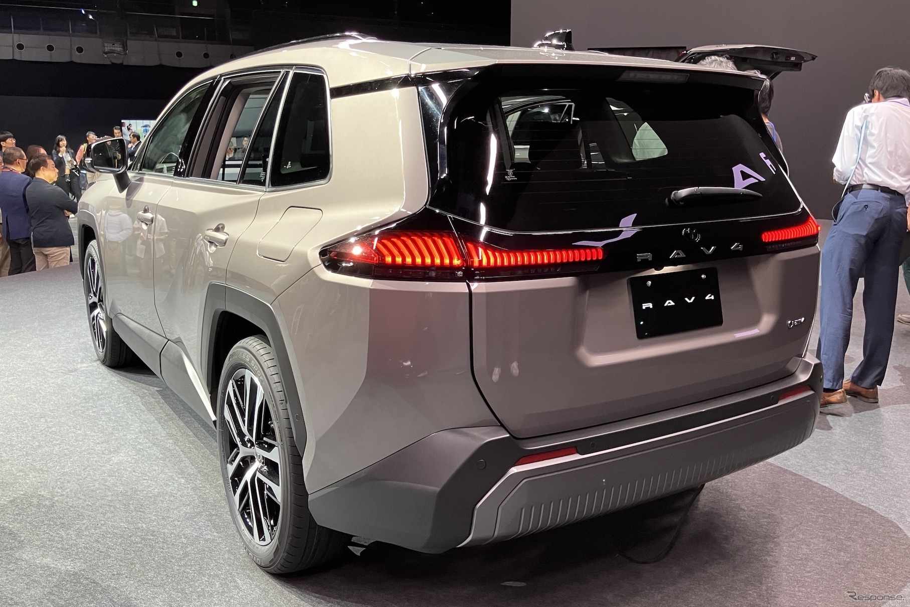 トヨタ RAV4 新型（CORE）