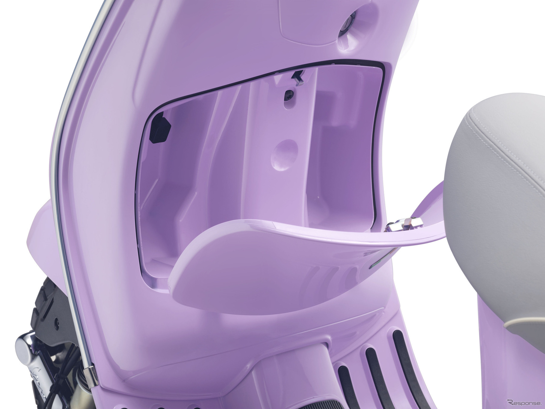 USB電源ポート付グローブボックス