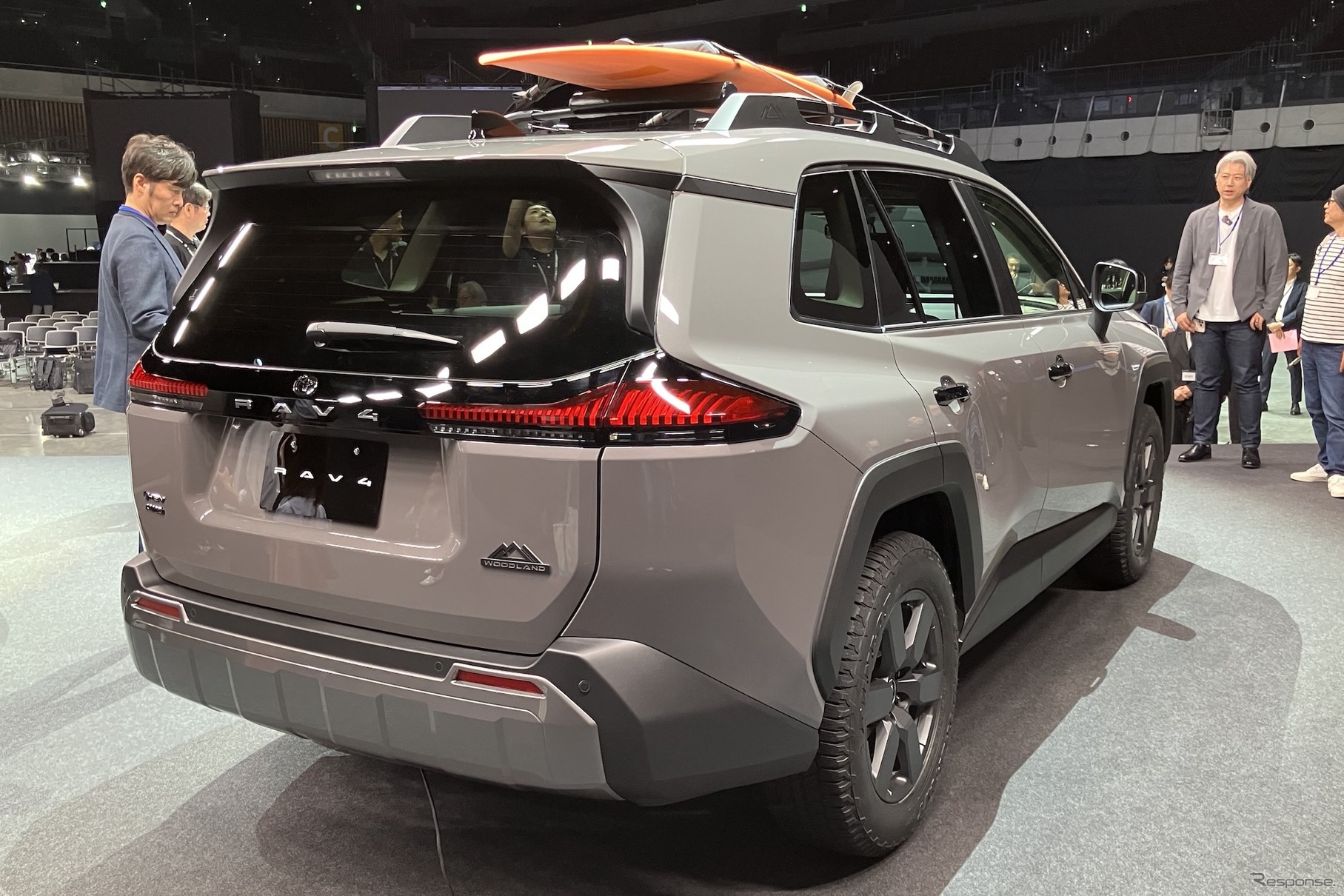 トヨタ RAV4 新型（Woodland。Adventureの北米仕様）