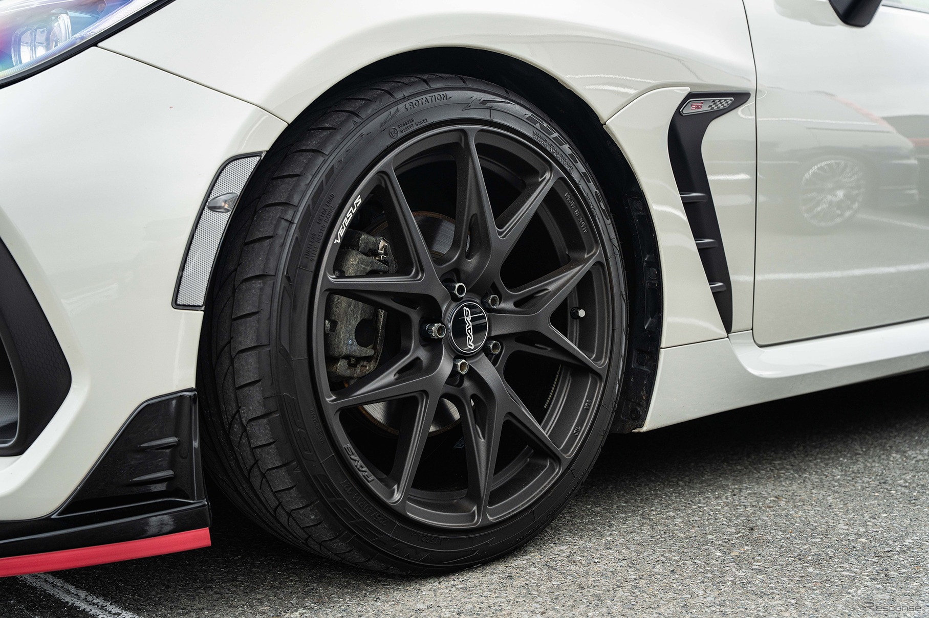 TOYOTA 86 × レイズ ベルサス VV21S
