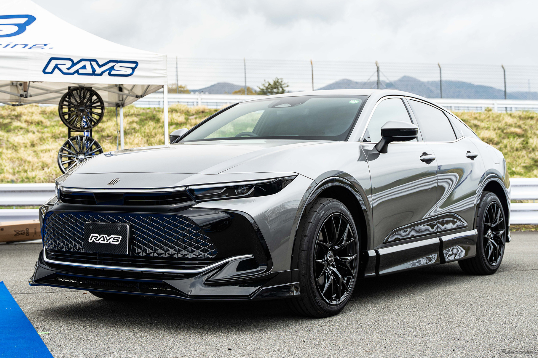 TOYOTA クラウン × レイズ ベルサス VV27S