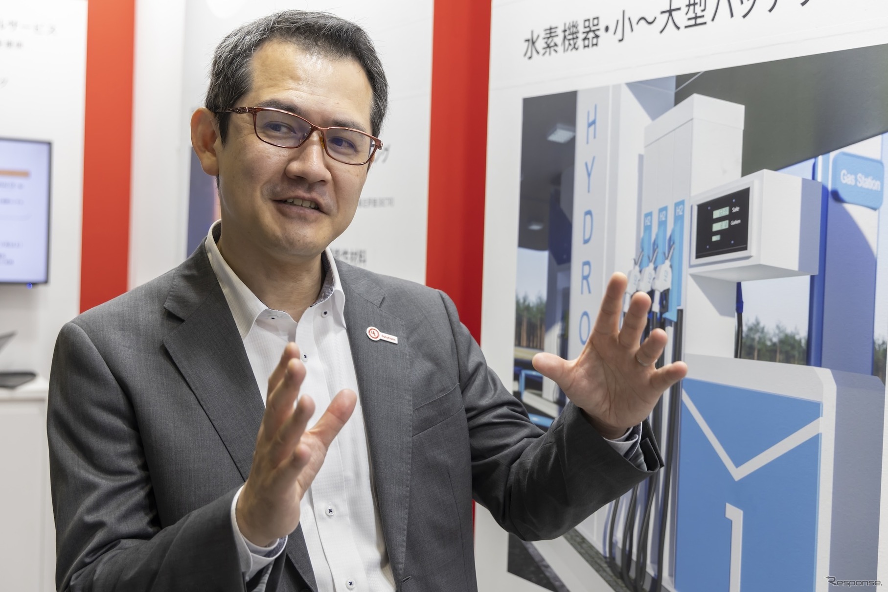 ヘル氏と共に説明してくれた、グローバル・戦略アカウント本部 TIC Industrial営業部の神田晃典氏