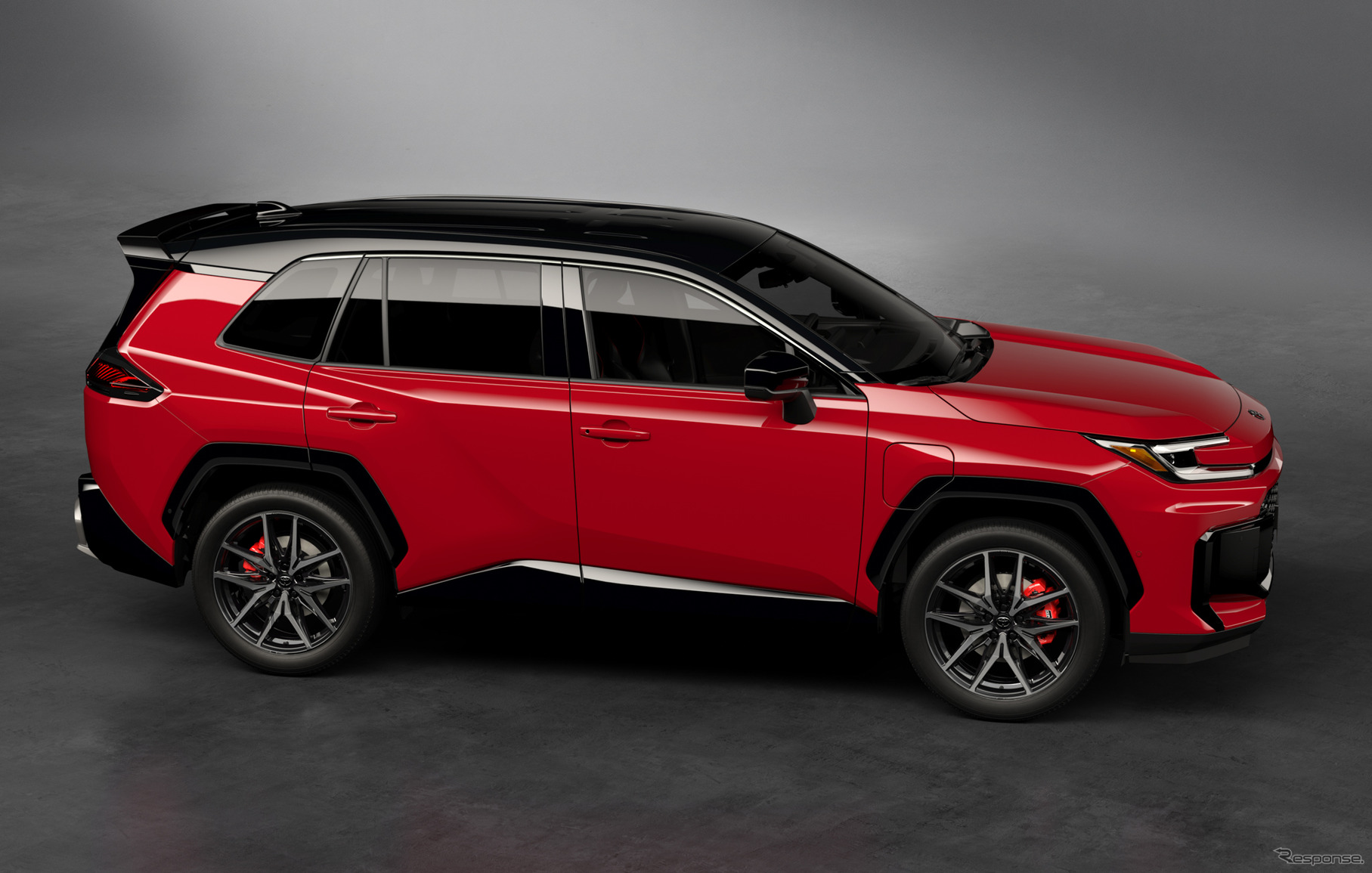 トヨタ RAV4 GRスポーツ