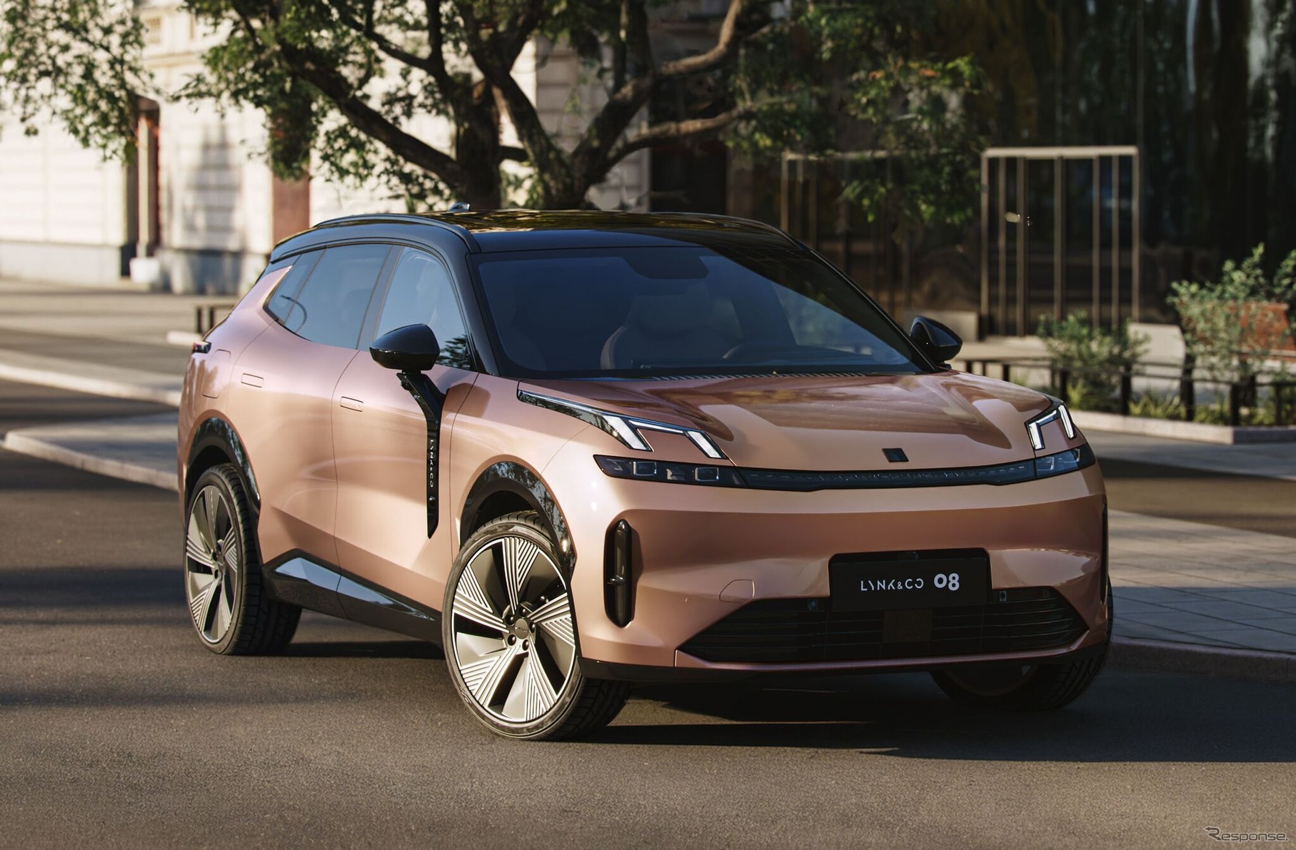 「Lynk &Co（リンク＆コー）」の欧州市場向けの新型プラグインハイブリッド車（PHEV）『08』
