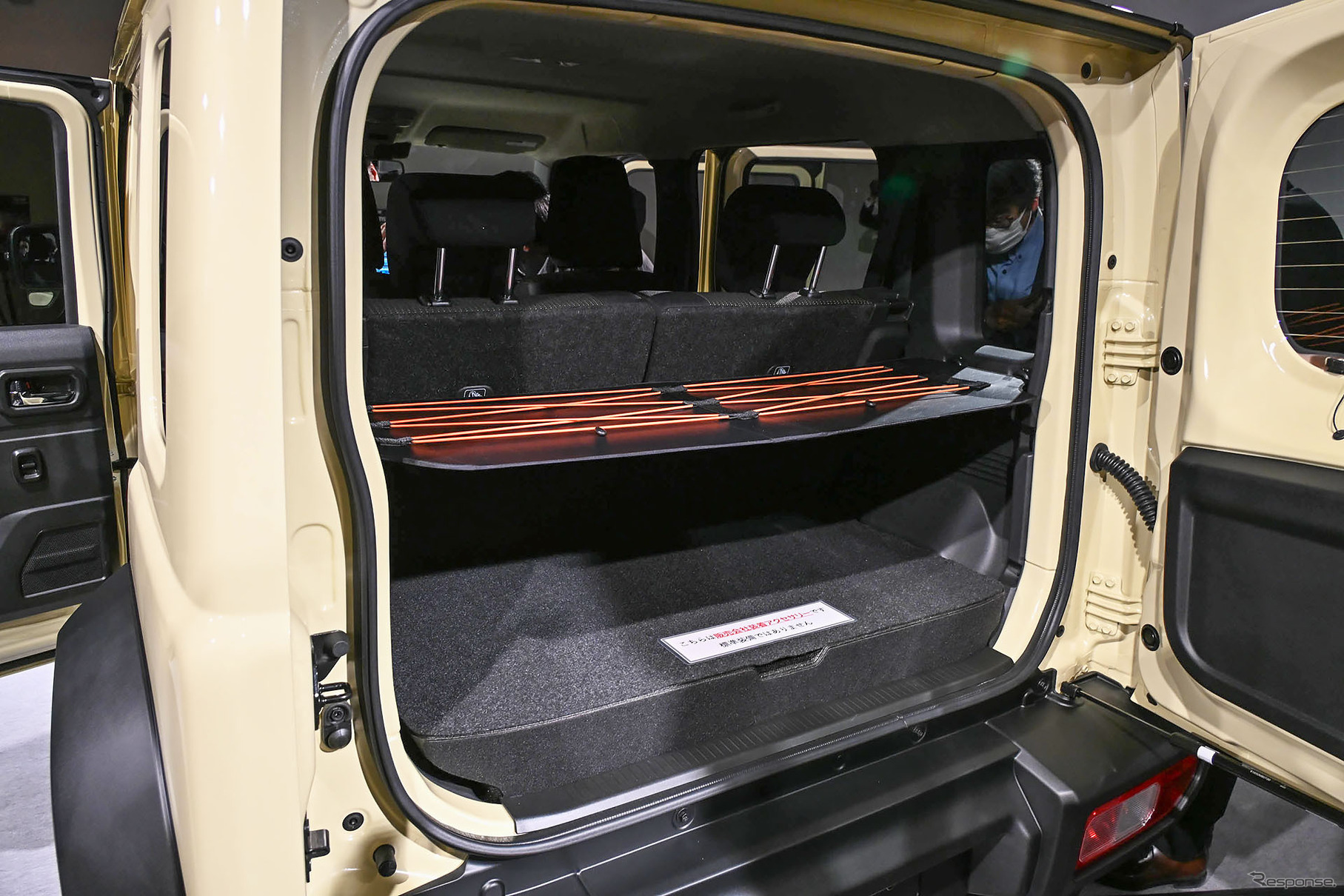 スズキ ジムニーノマドの荷室