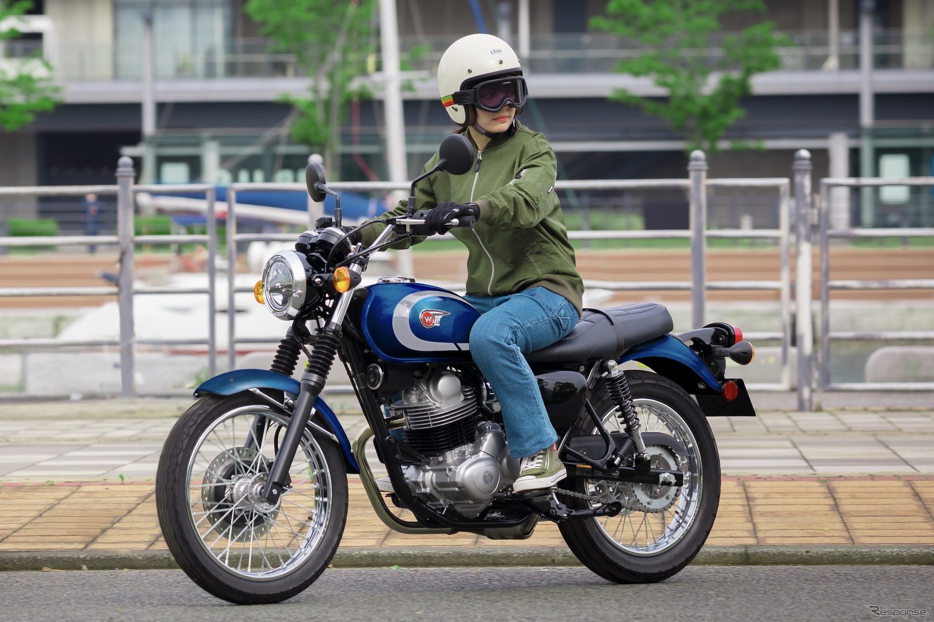 カワサキW230
