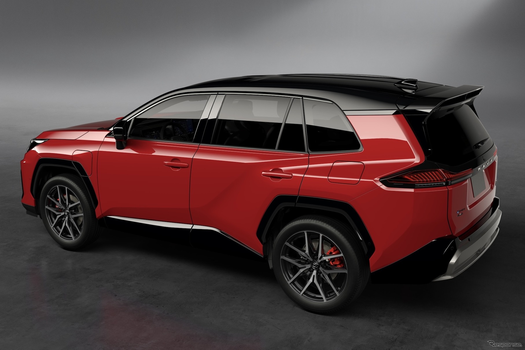 トヨタ RAV4 新型：GRスポーツ（PHEV）