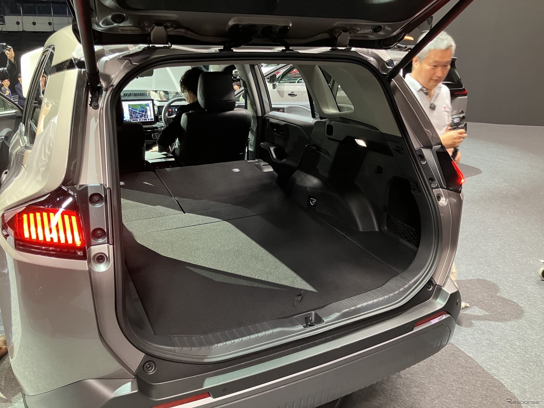 トヨタ RAV4 新型：CORE
