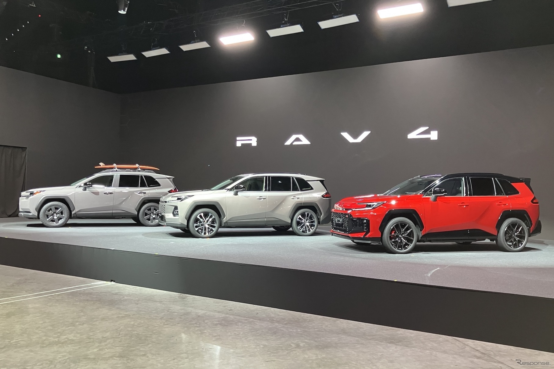 トヨタ RAV4 新型：Adventure