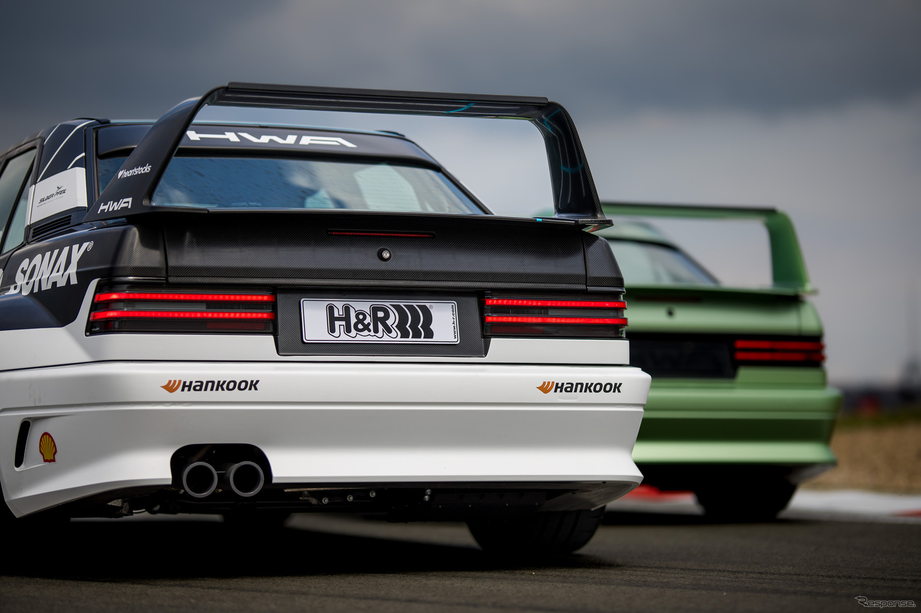 1990年代のメルセデスベンツ『190E 2.5-16エボリューション2』の復刻モデル「HWA EVO」
