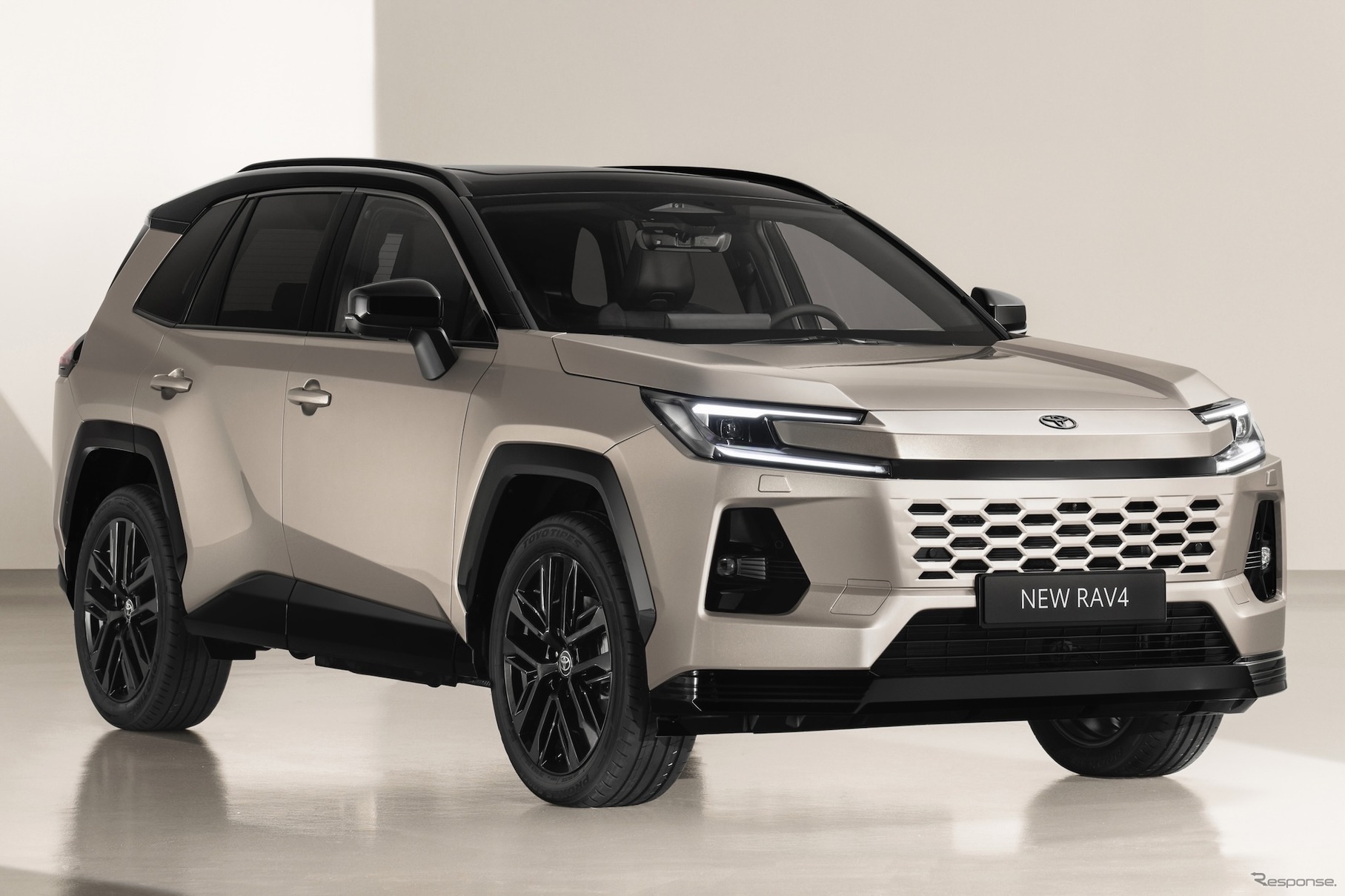 トヨタ RAV4 新型：CORE