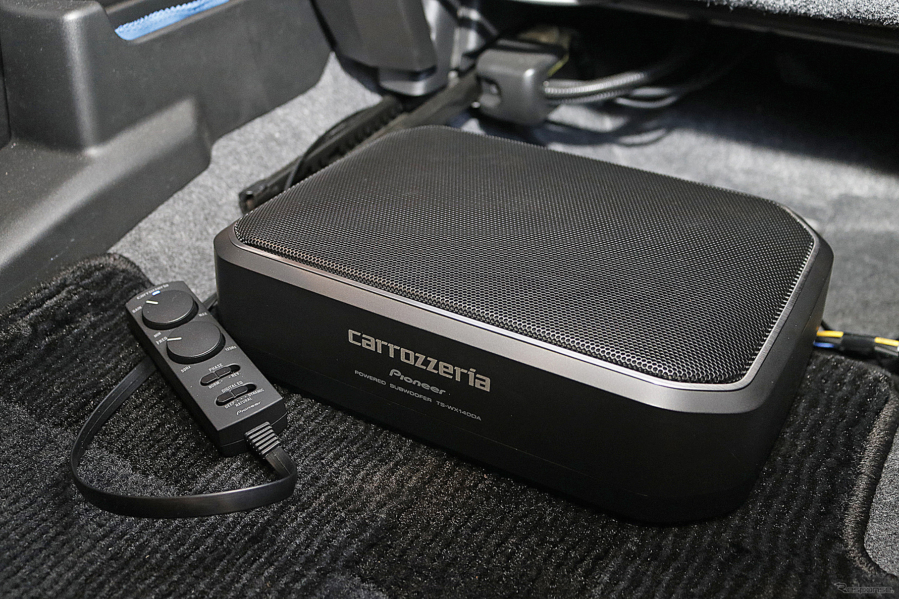 手軽に低音を再生してくれるTS-WX140DA