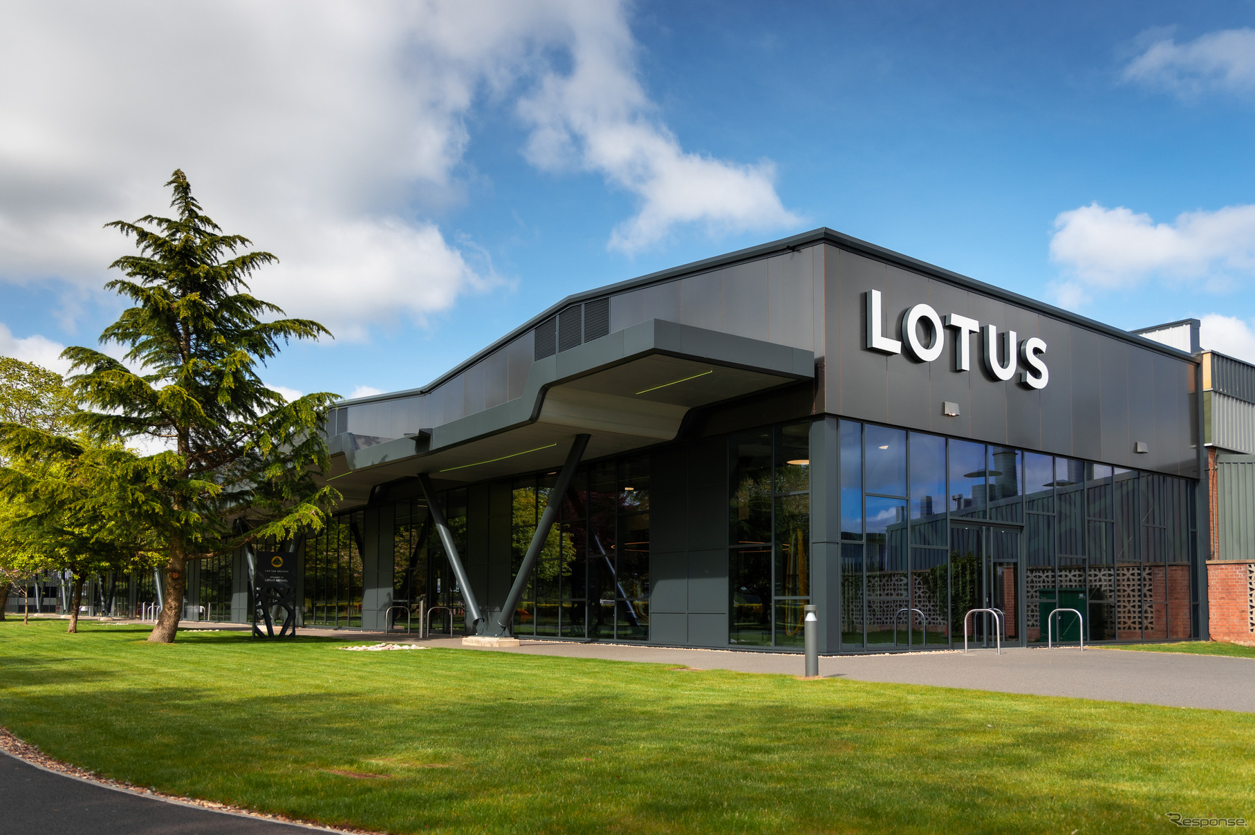 ロータスの英国工場