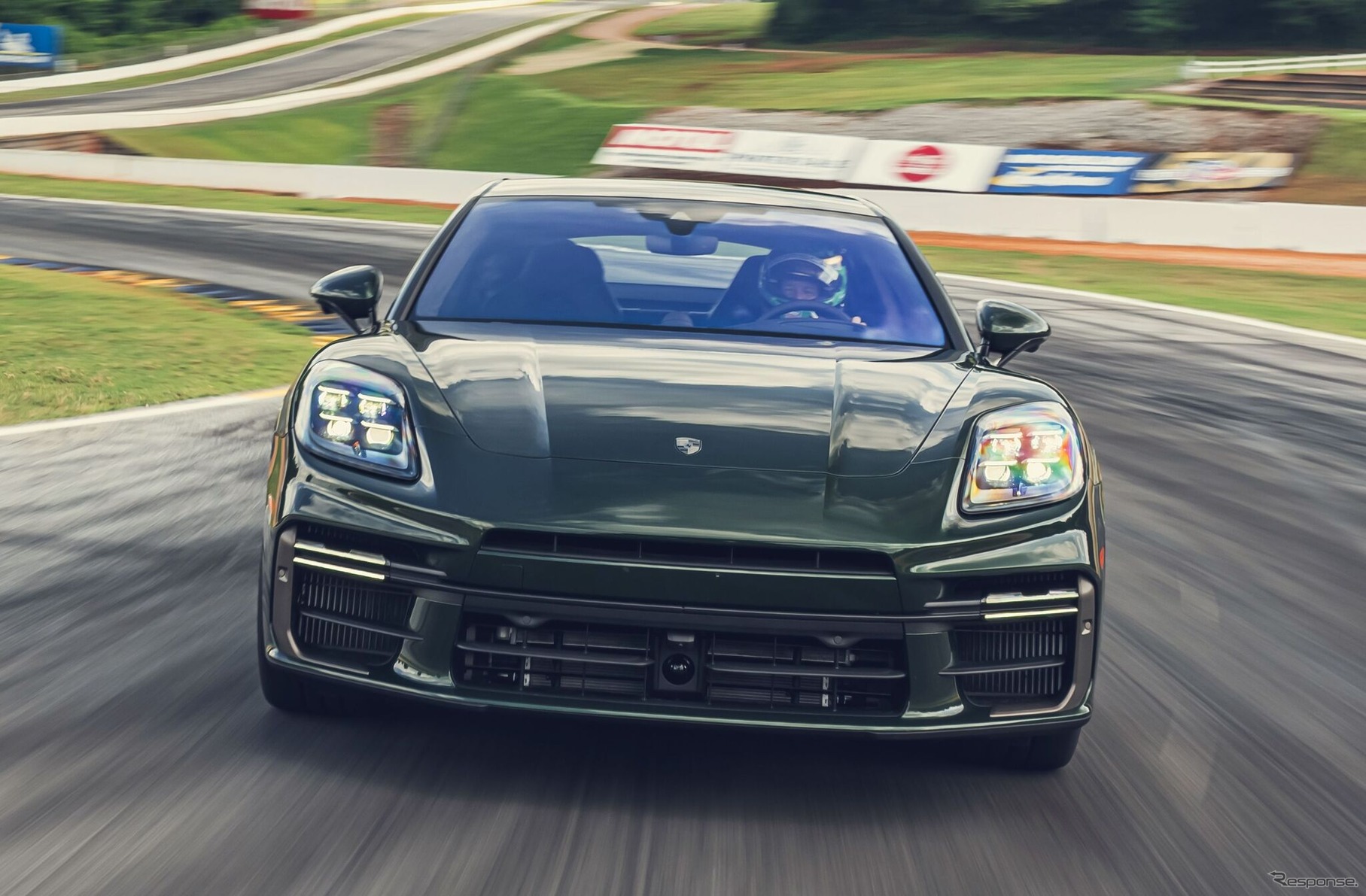 ポルシェ『パナメーラ ターボS E-ハイブリッド』