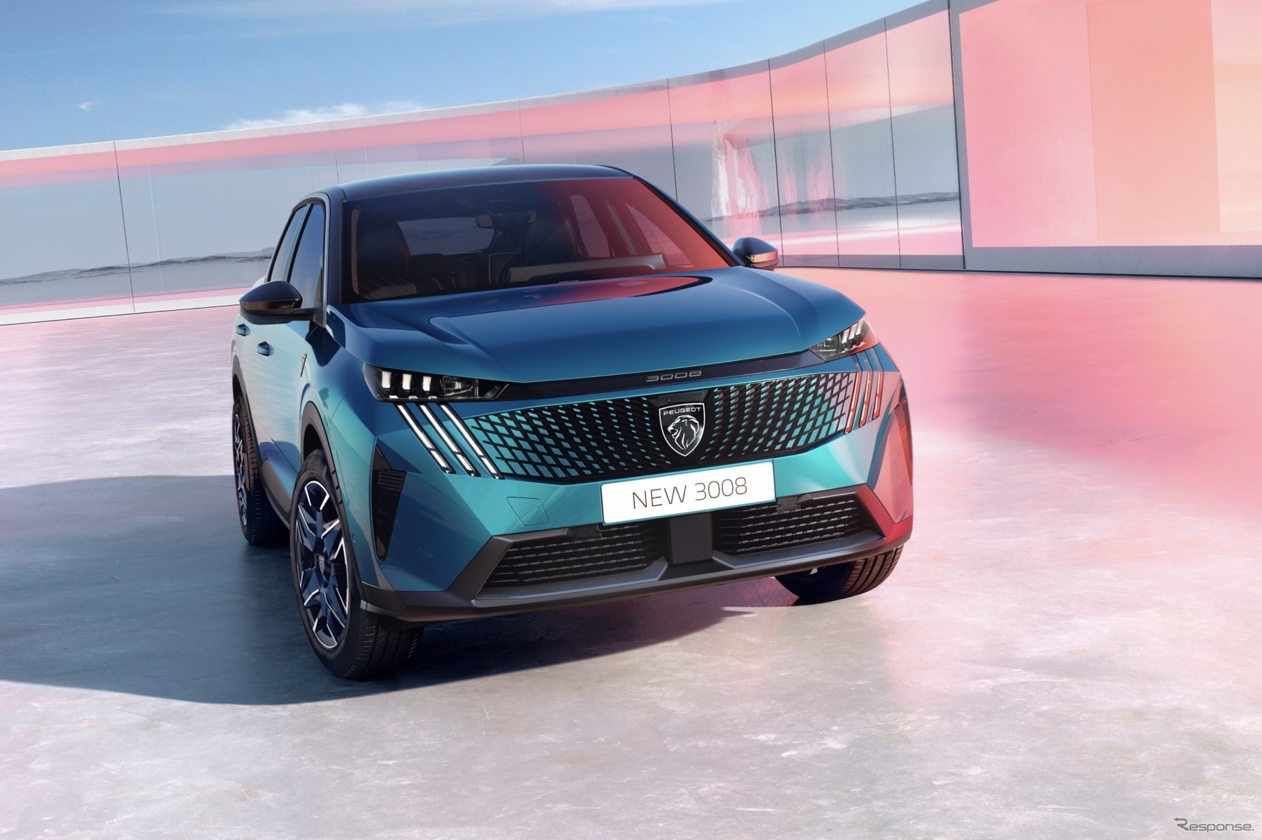 プジョー3008新型（ハイブリッド）
