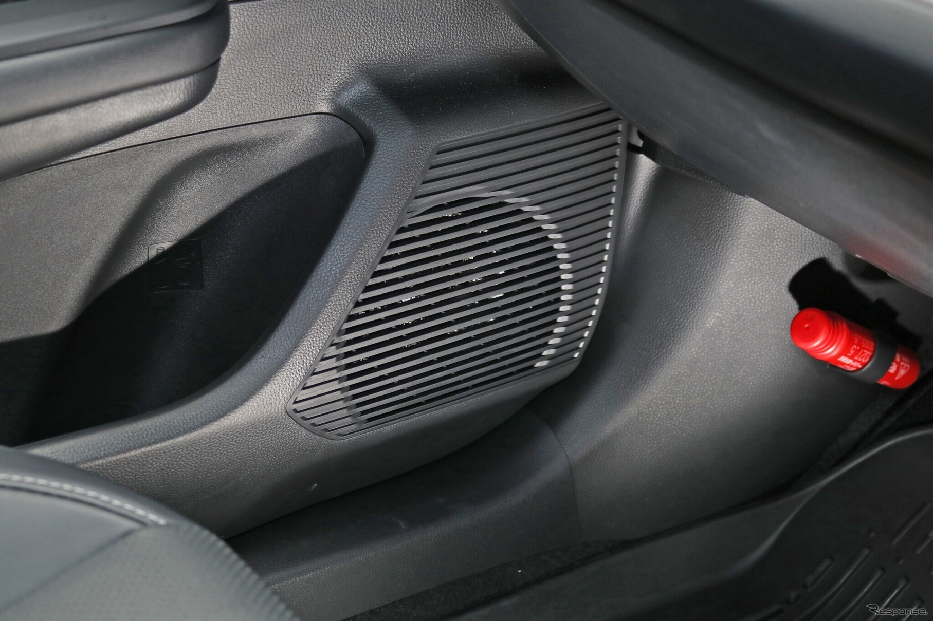「プリウス純正じゃ満足できない」オーナー必見のプロショップ活用術［car audio newcomer］by  M.E.I.　前編