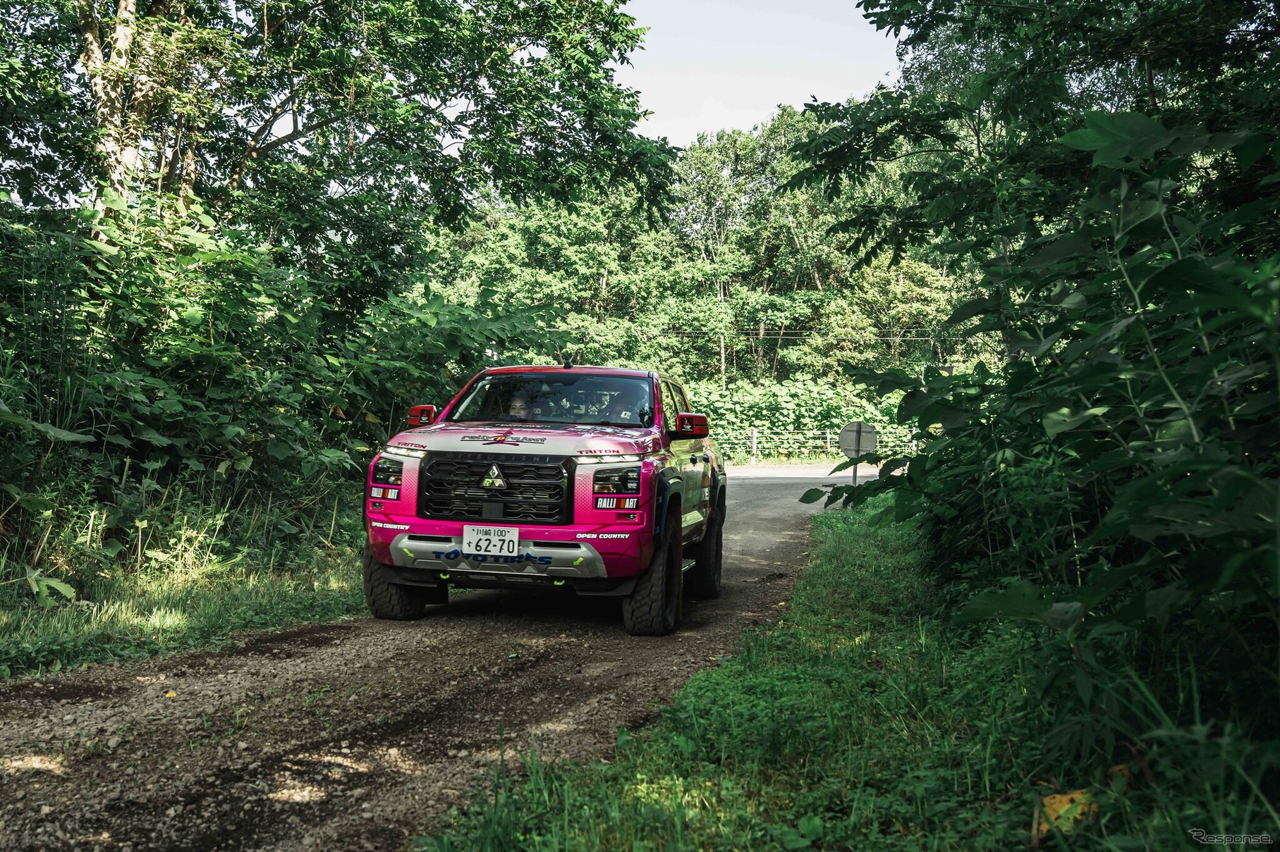 XC-2クラス4位の「圭ラリープロジェクト with MMC TOYO TIRES」チーム