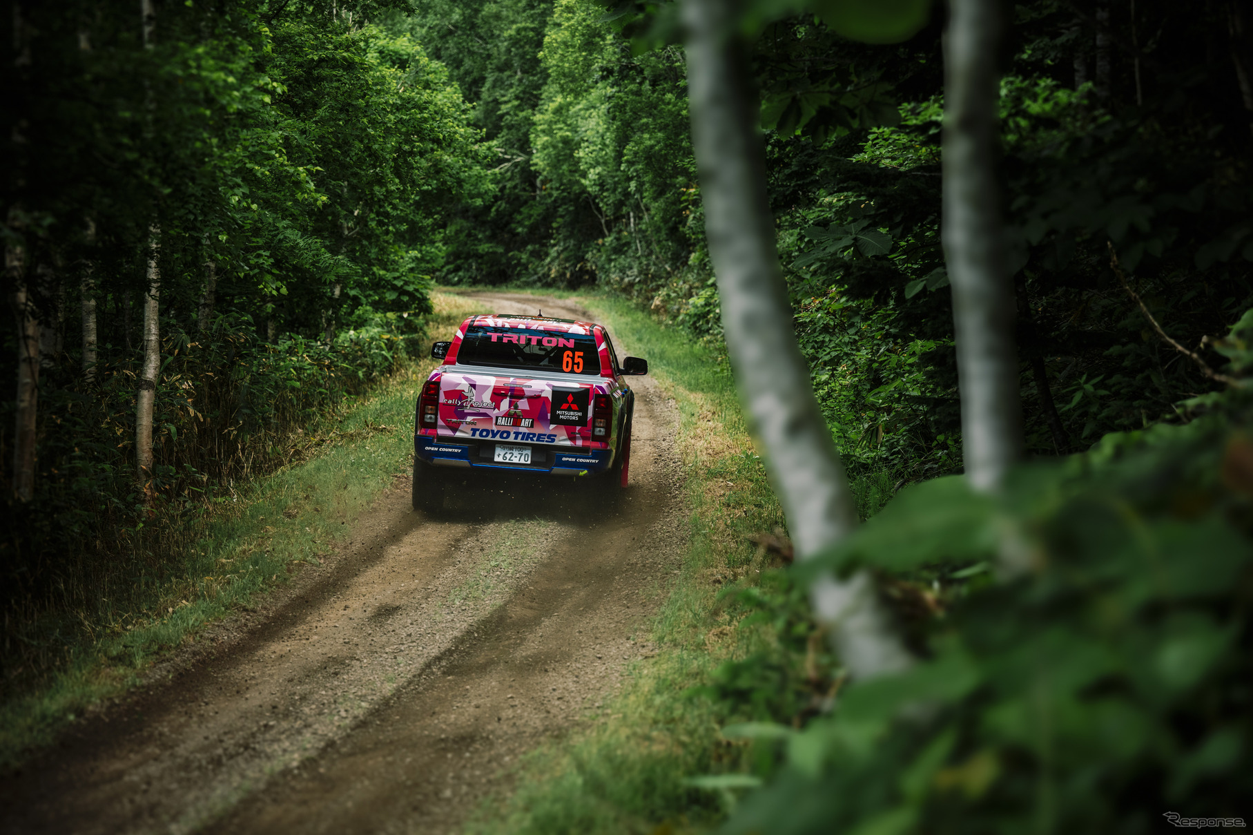 XC-2クラス4位の「圭ラリープロジェクト with MMC TOYO TIRES」チーム