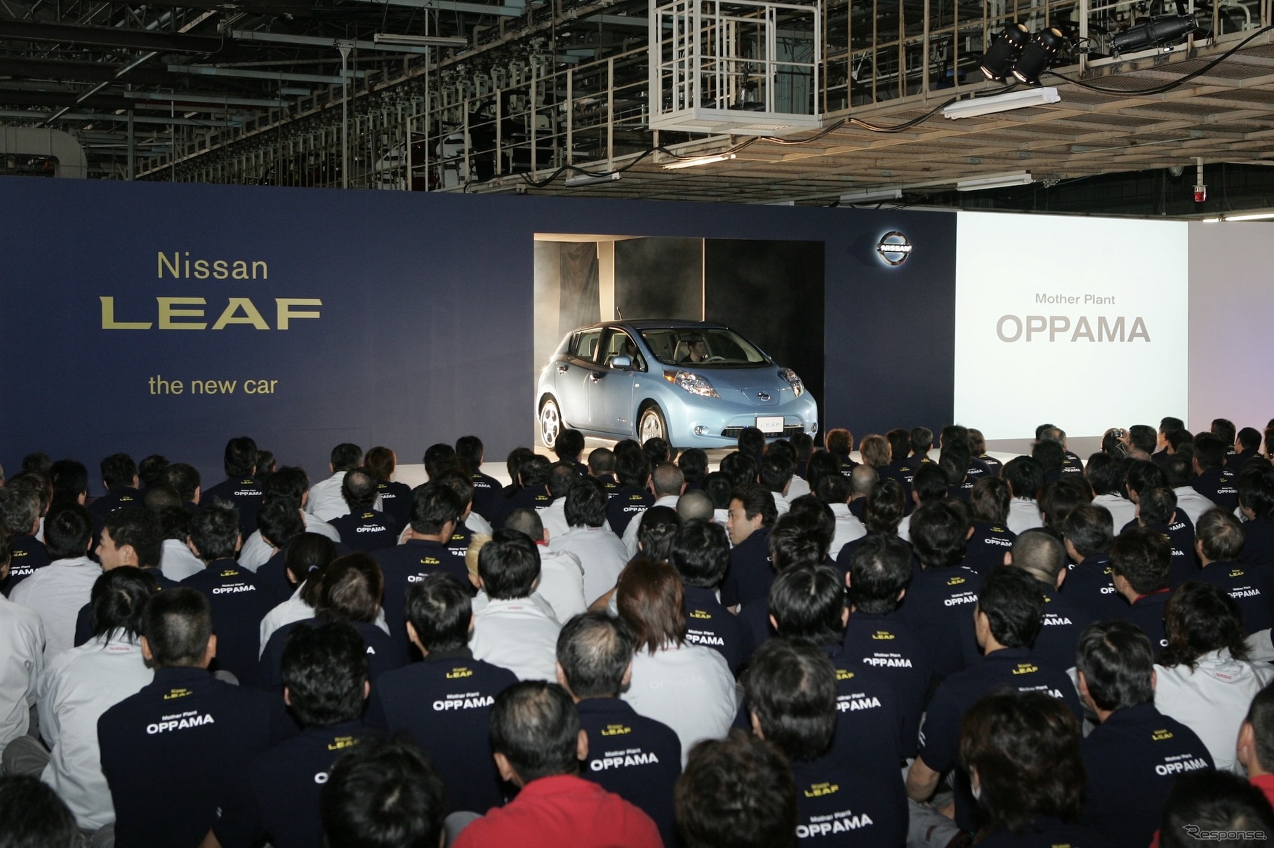 日産追浜工場：リーフ（2010年）