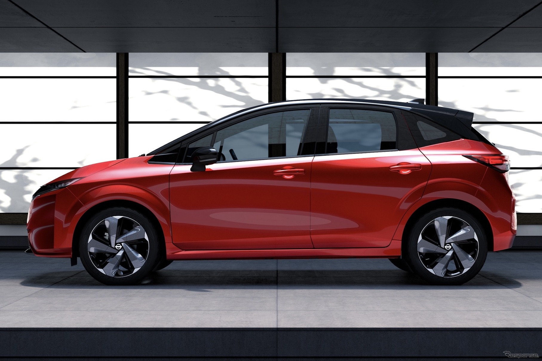 日産追浜工場：ノートオーラ（2021年）