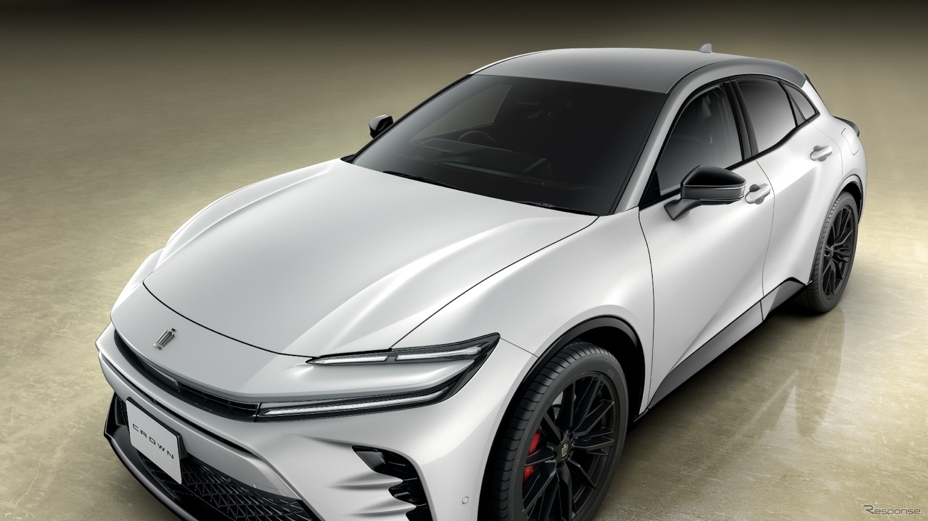 トヨタ クラウンスポーツ RS “THE 70th”