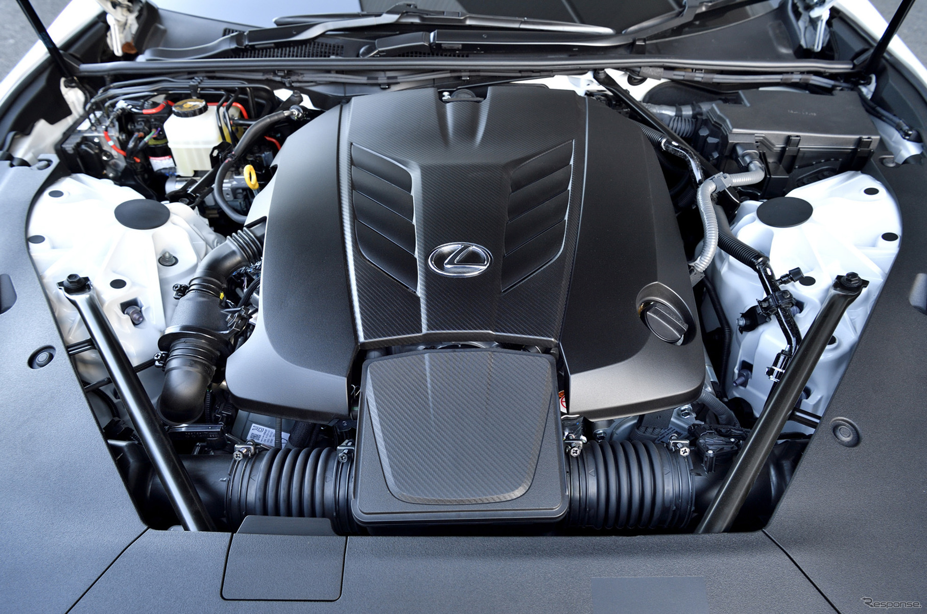 レクサス LCに搭載されるV8エンジン