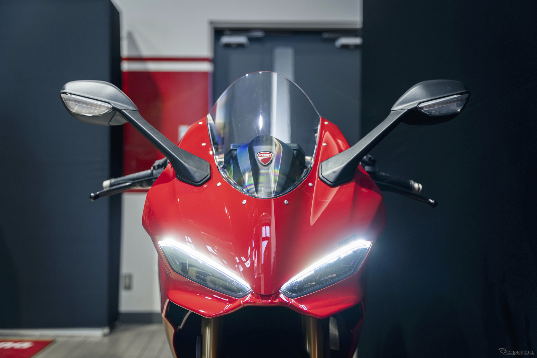ドゥカティ 新型パニガーレV2S