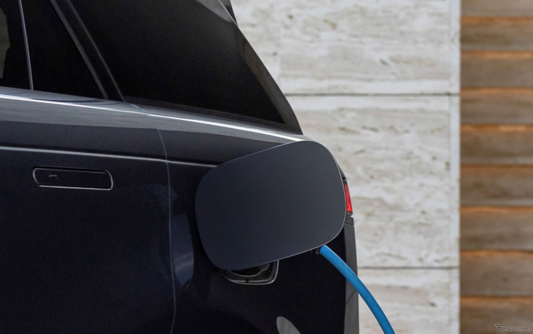ジャガー・ランドローバー（JLR）がスマートEV充電ソフトウェアを手がける「ev.energy」と協業