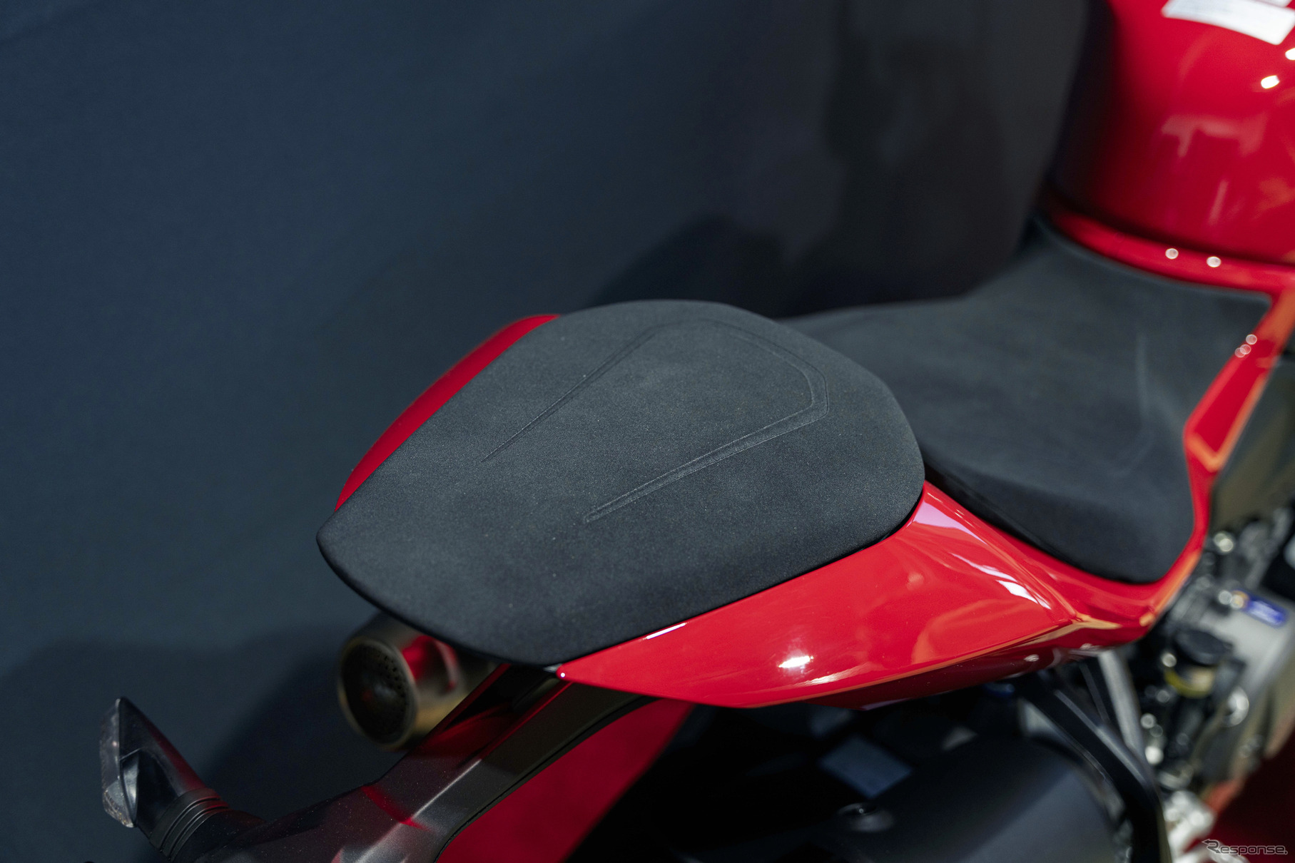 ドゥカティ 新型パニガーレV2S