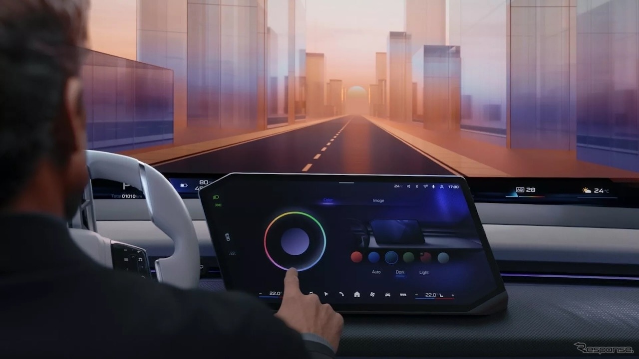 ノイエクラッセの車内のイメージ（公式）
