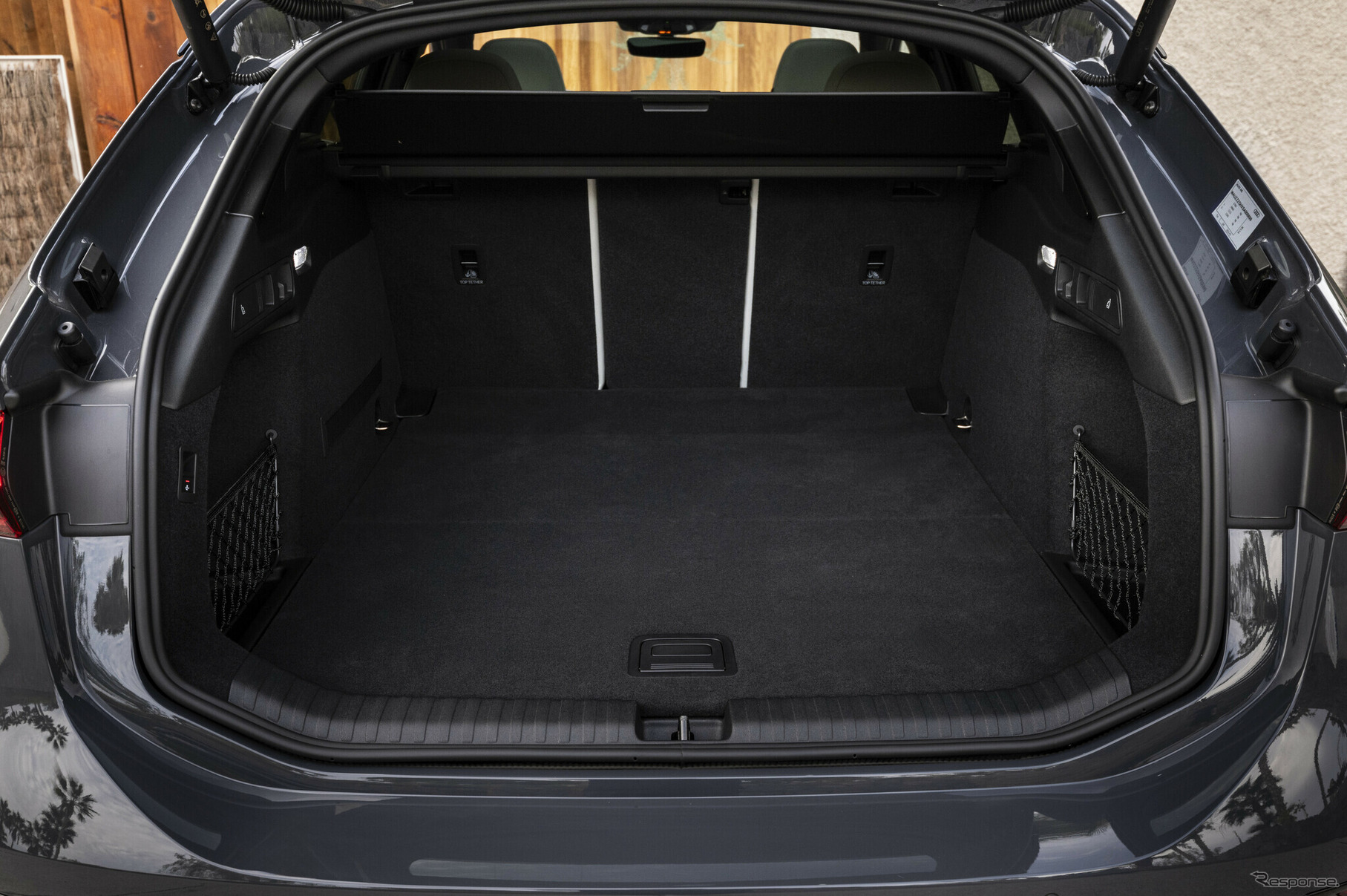 アウディ A6アバントe-tron