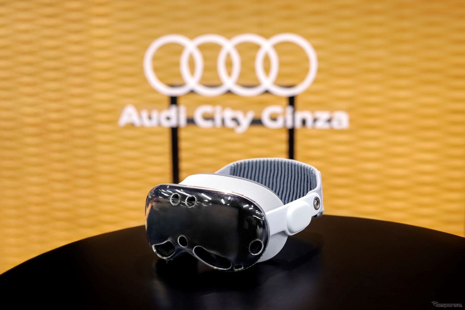Audi City 銀座でアウディの新型電動SUV『Q6 e-tron』の3Dバーチャル展示開始