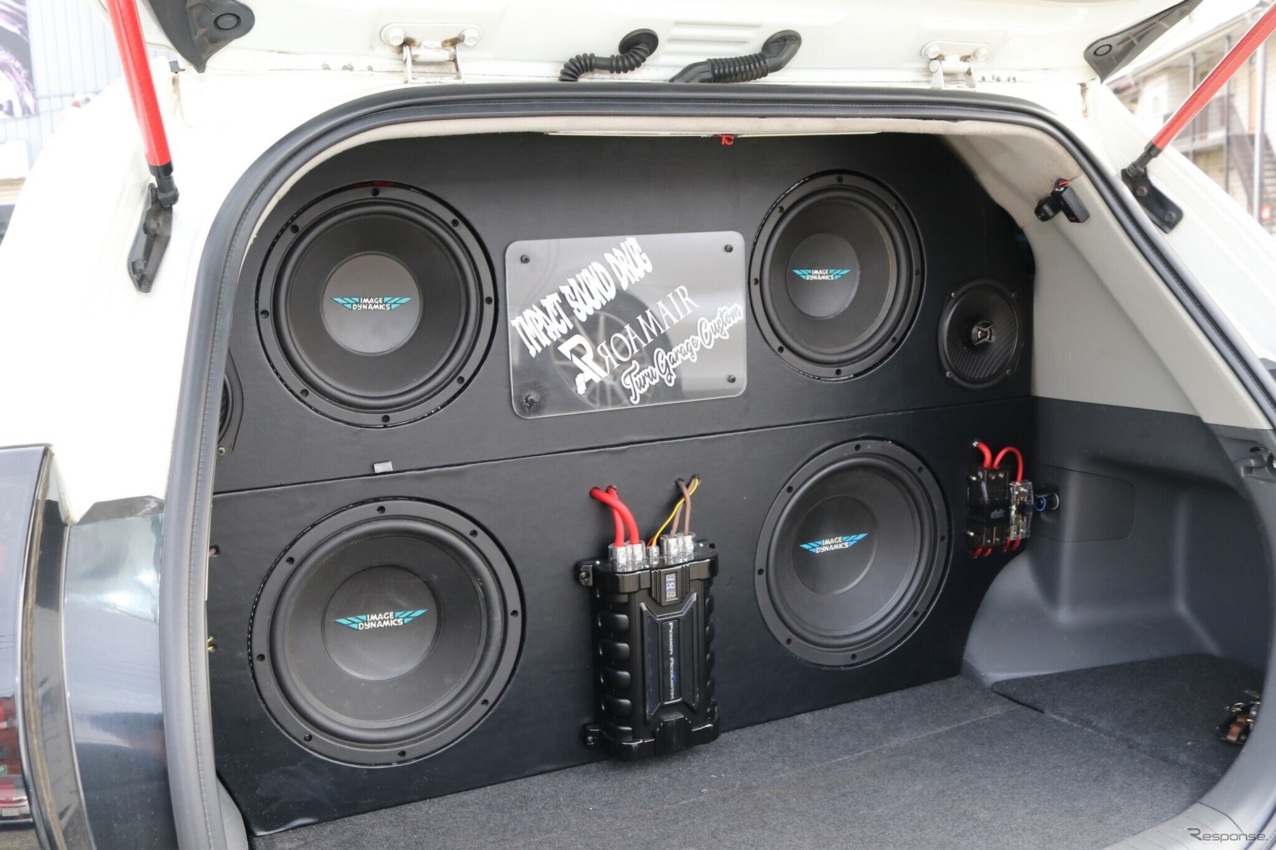 愛車でクラブサウンド！ 夫婦で楽しむプリウスαの低音チューン［car audio newcomer］by EPIC　前編