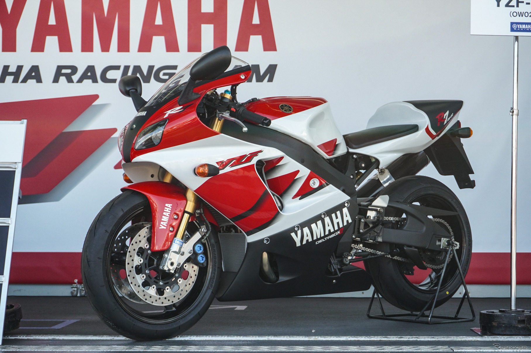 1999年の「YZF-R7」