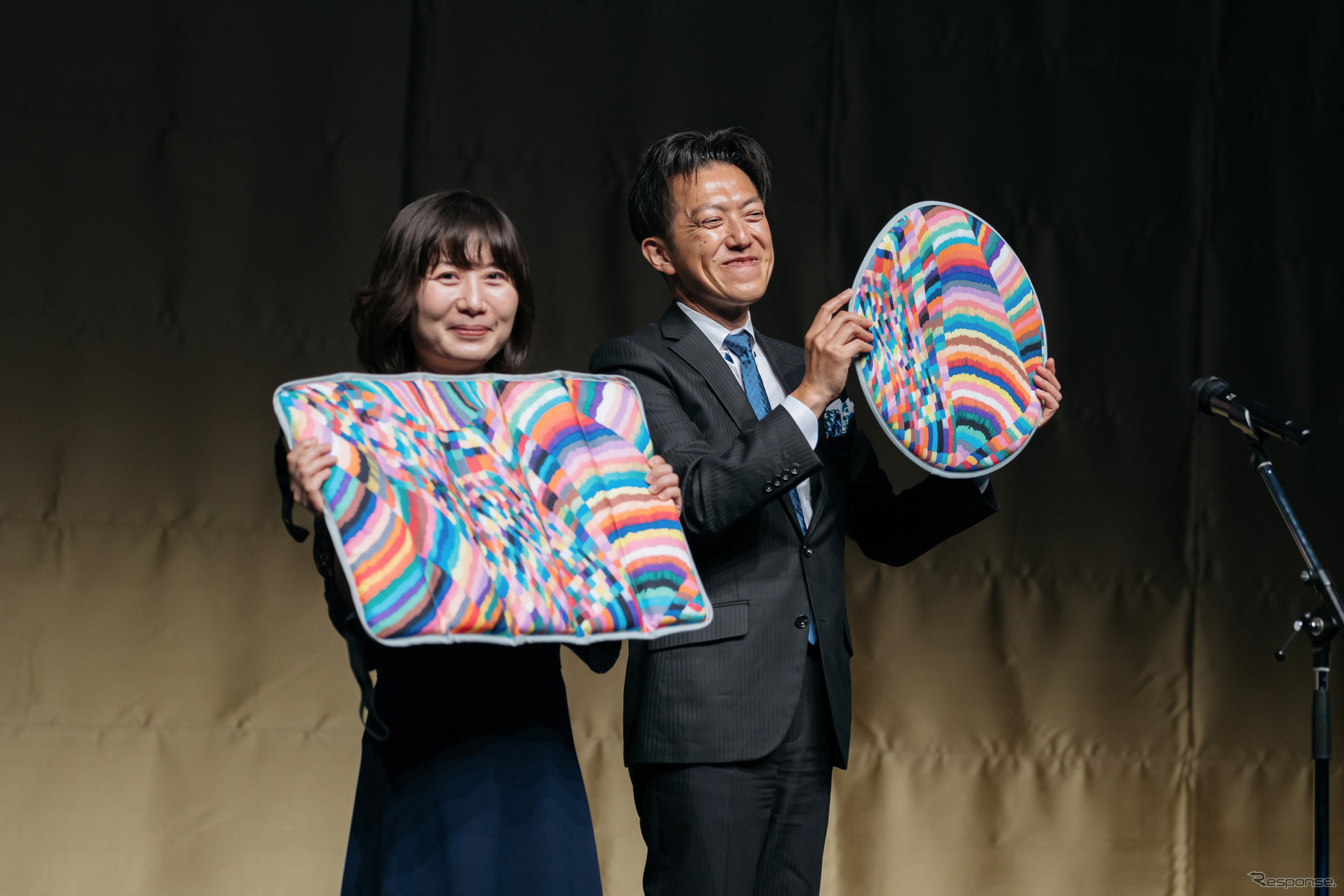 トヨタ『ヤリス』のアートカー、北海道TGRラリーに出走…作品モチーフのカー用品発売へ