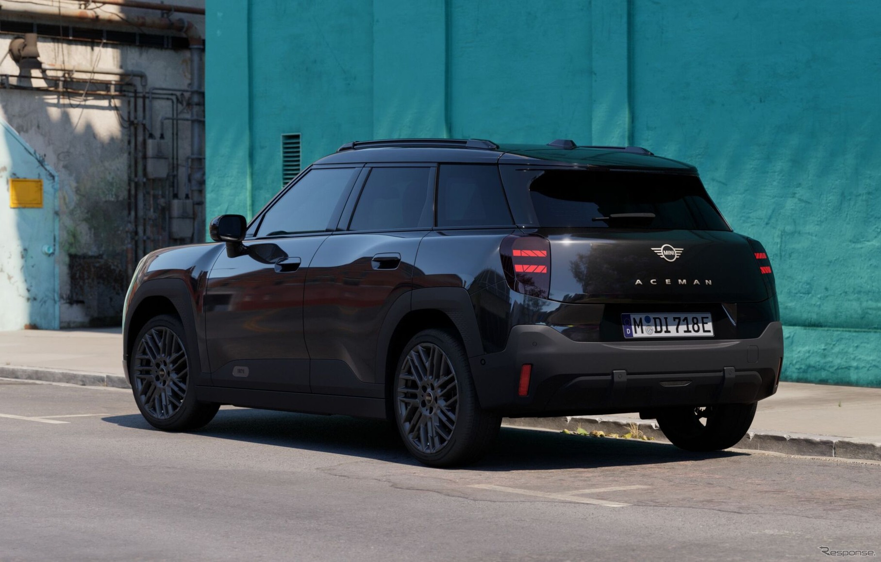 MINI『エースマン・モノクローム』