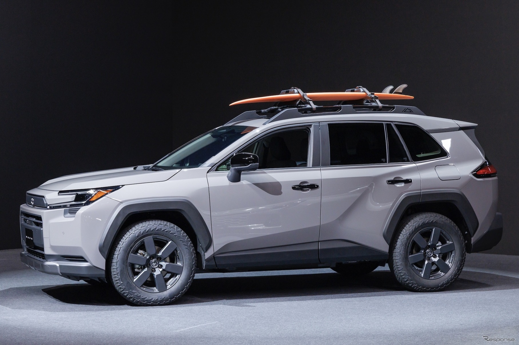 トヨタ RAV4 新型：Adventure