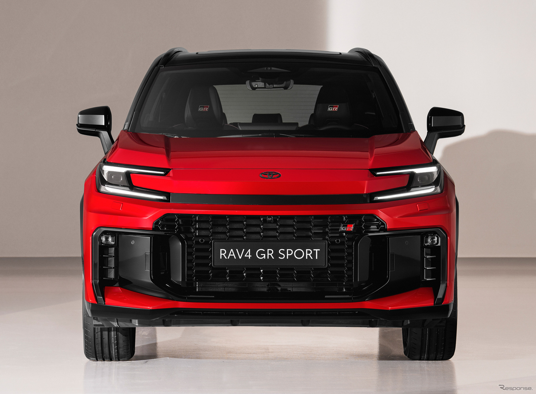 トヨタ RAV4 GRスポーツ