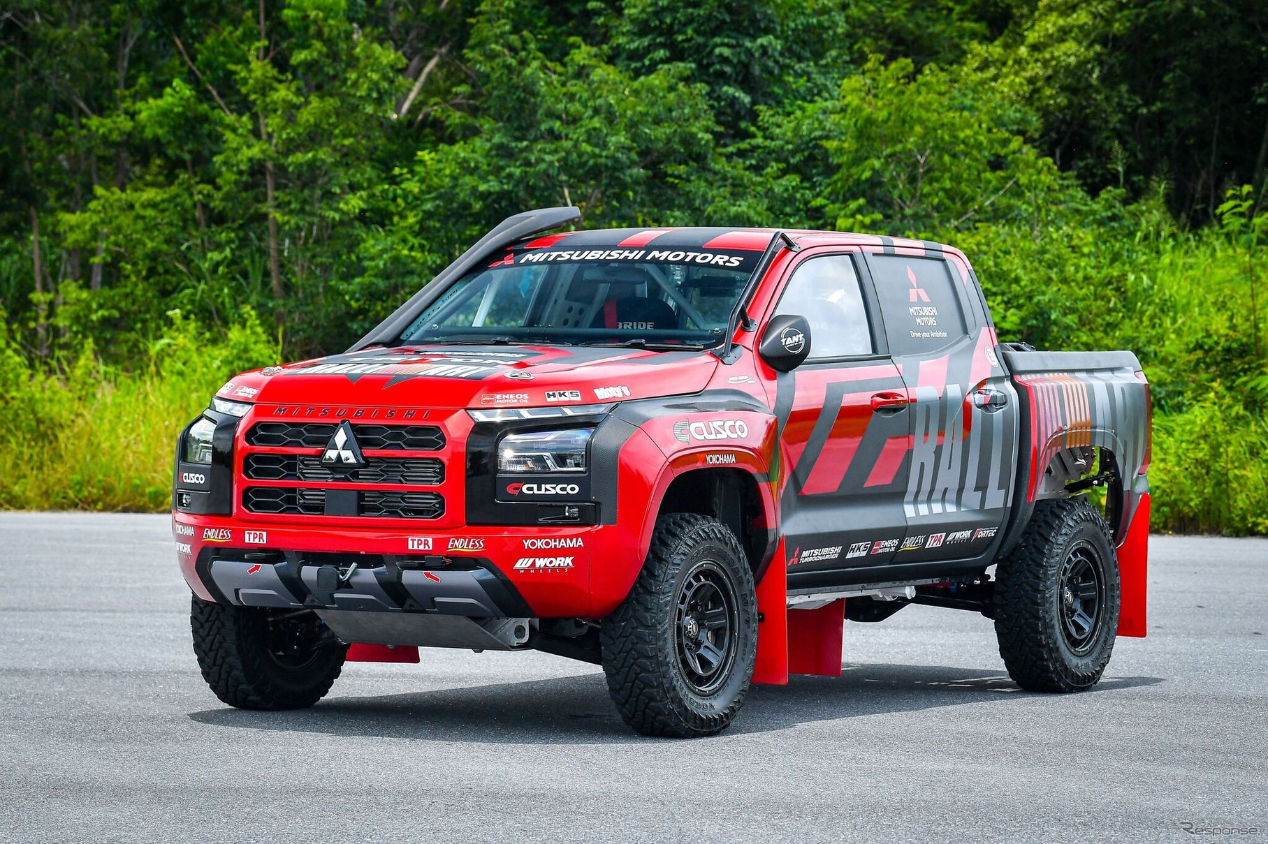 「チーム三菱ラリーアート」の新型『トライトン』