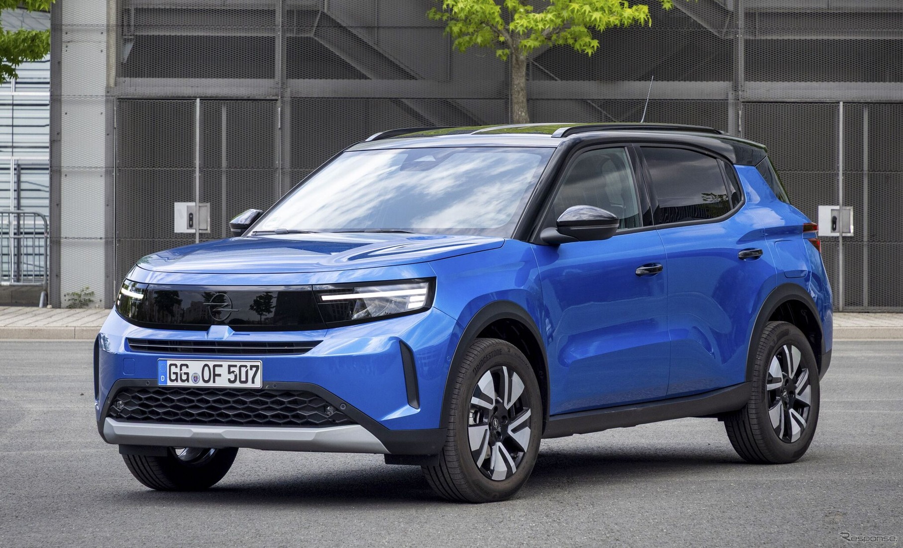 オペル『フロンテラ』の3列シート7人乗り仕様