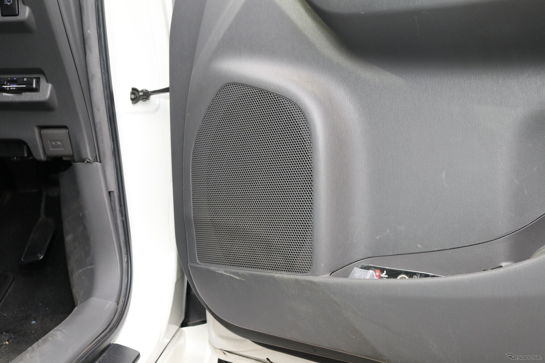 プリウスαオーナー、次なる挑戦は“高音質フロント”［car audio newcomer］by EPIC　後編